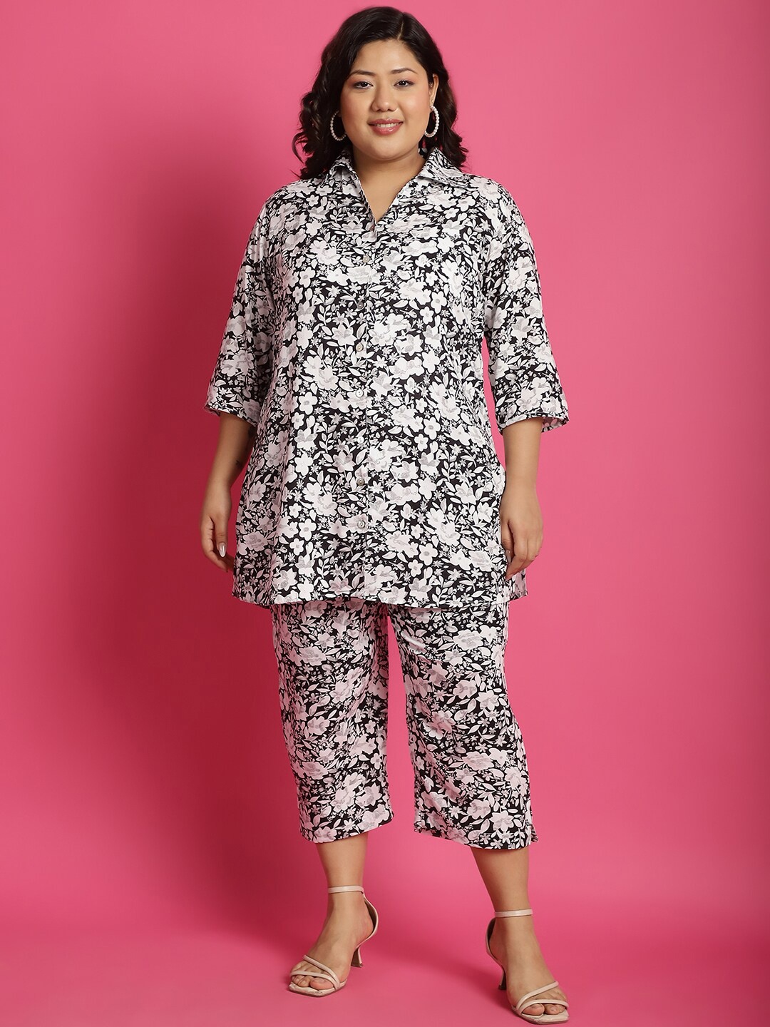 

theRebelinme Plus Size Printed Shirt with Capri, Black