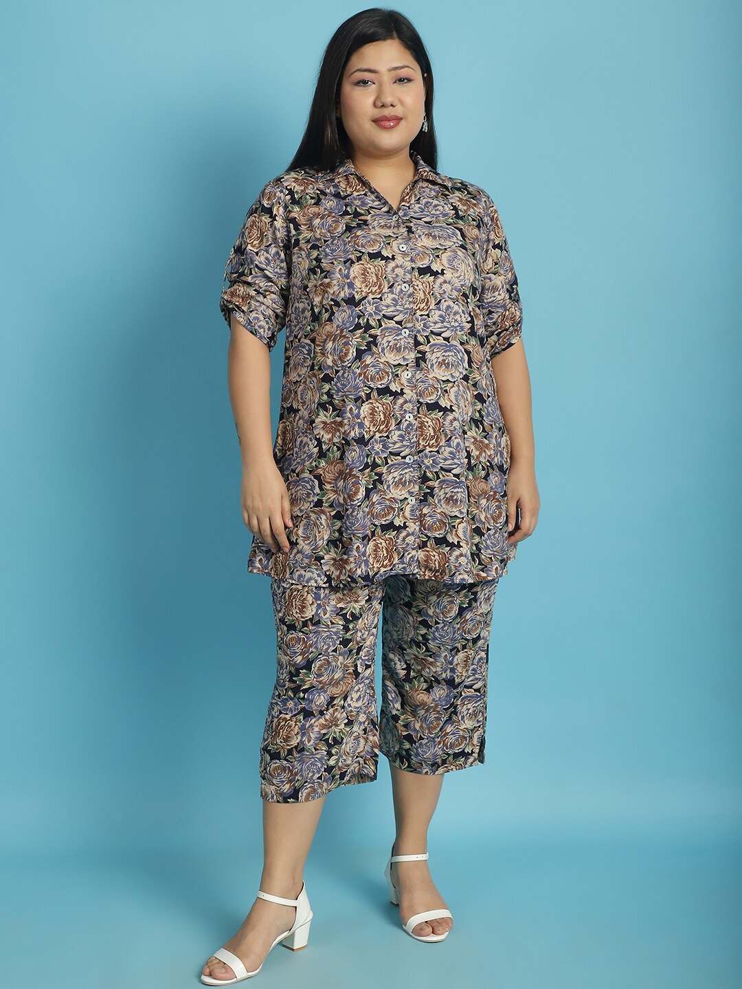 

theRebelinme Plus Size Floral Printed Shirt Collar Shirt with Capris, Navy blue