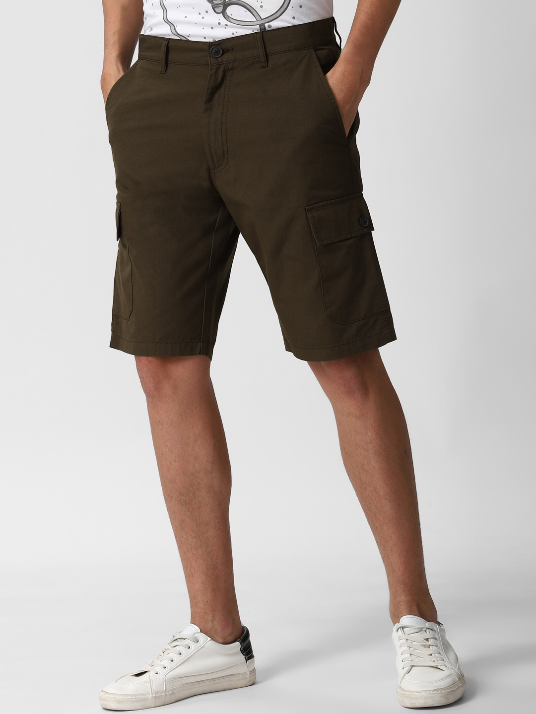 

Peter England Casuals Men Solid Cargo Shorts With Button Closure, Brown