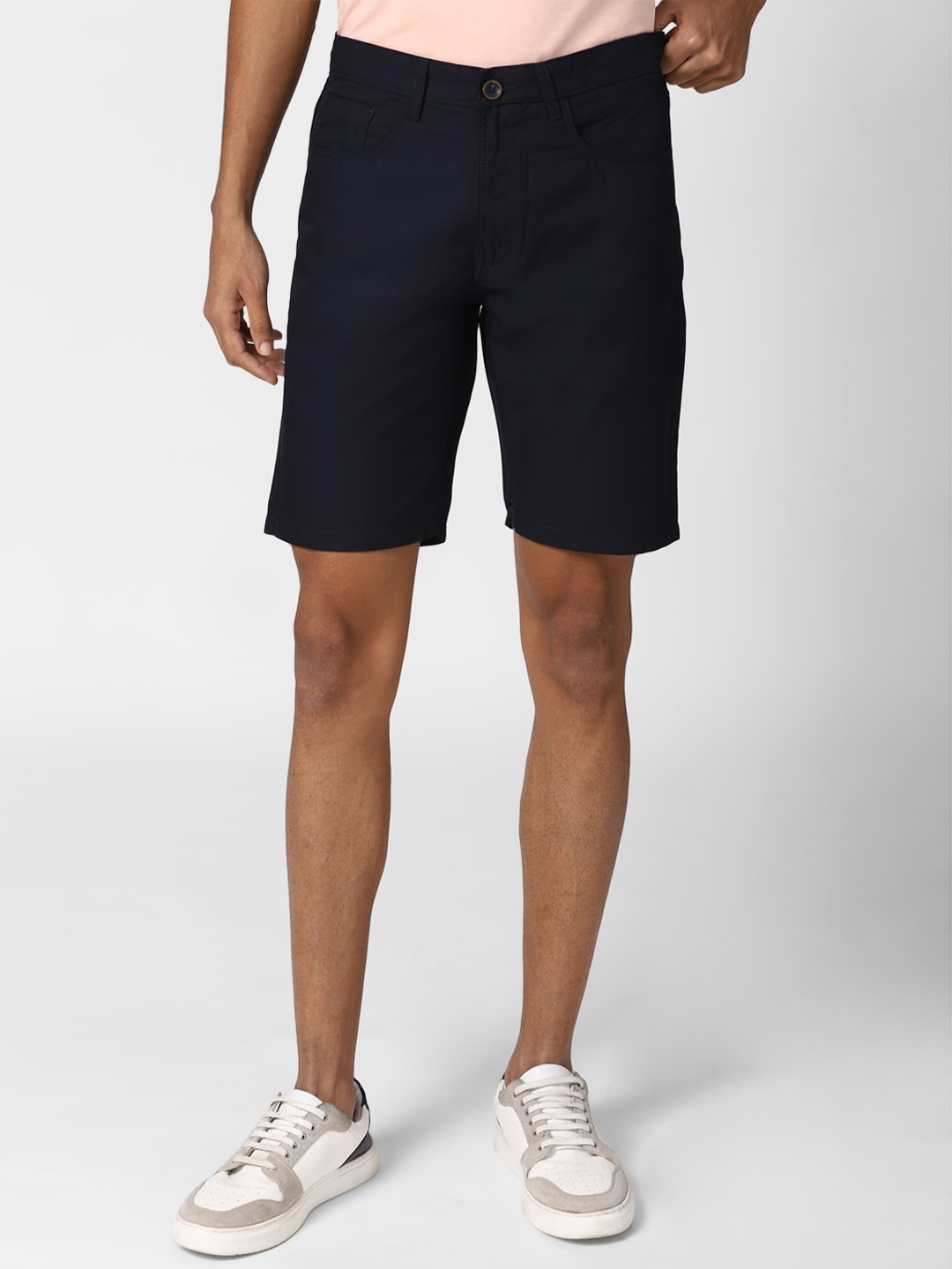 

PETER ENGLAND UNIVERSITY Men Solid Shorts With Button Closure, Navy blue