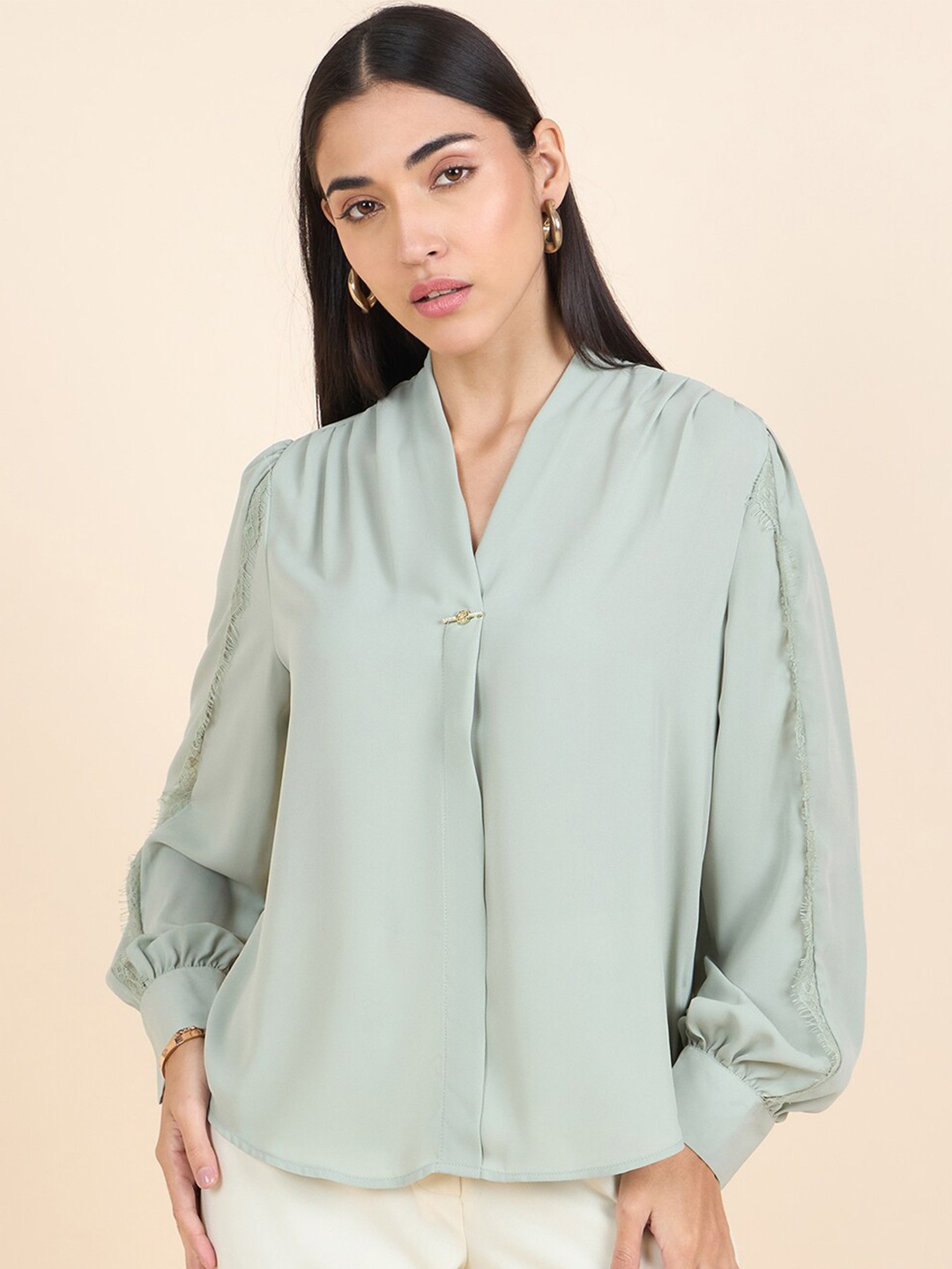 

Gipsy V-Neck Cuffed Sleeves Tunic, Green