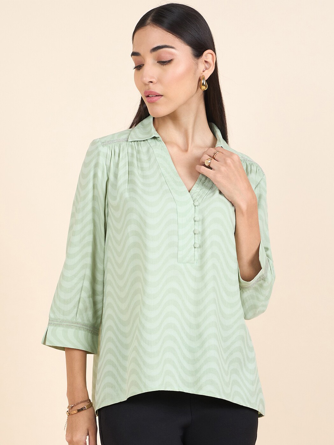 

Gipsy Geometric Printed Cotton Shirt Collar Top, Green
