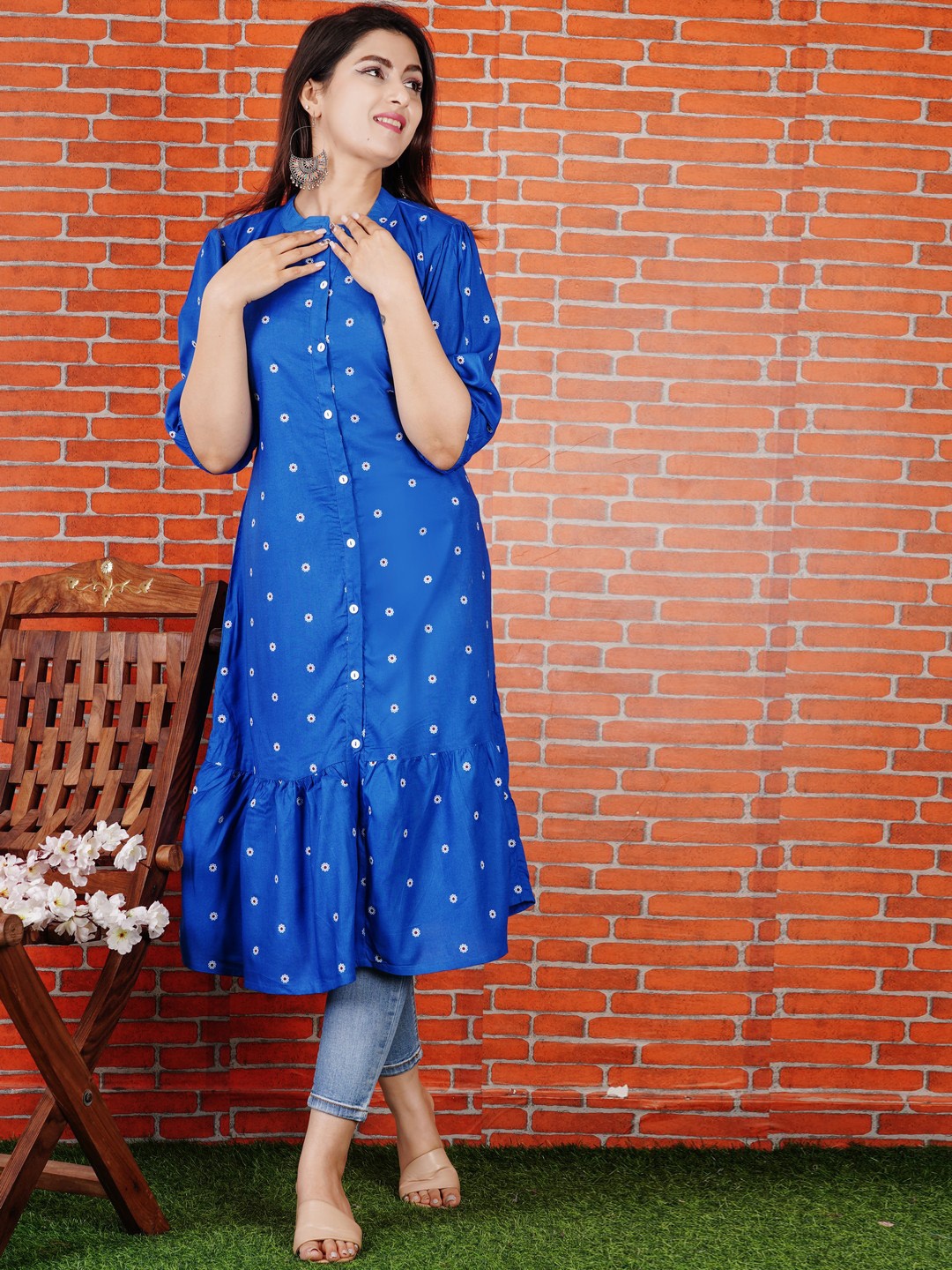 

MANOJAVA Women Ethnic Motifs Checked Flared Sleeves Kurta, Blue