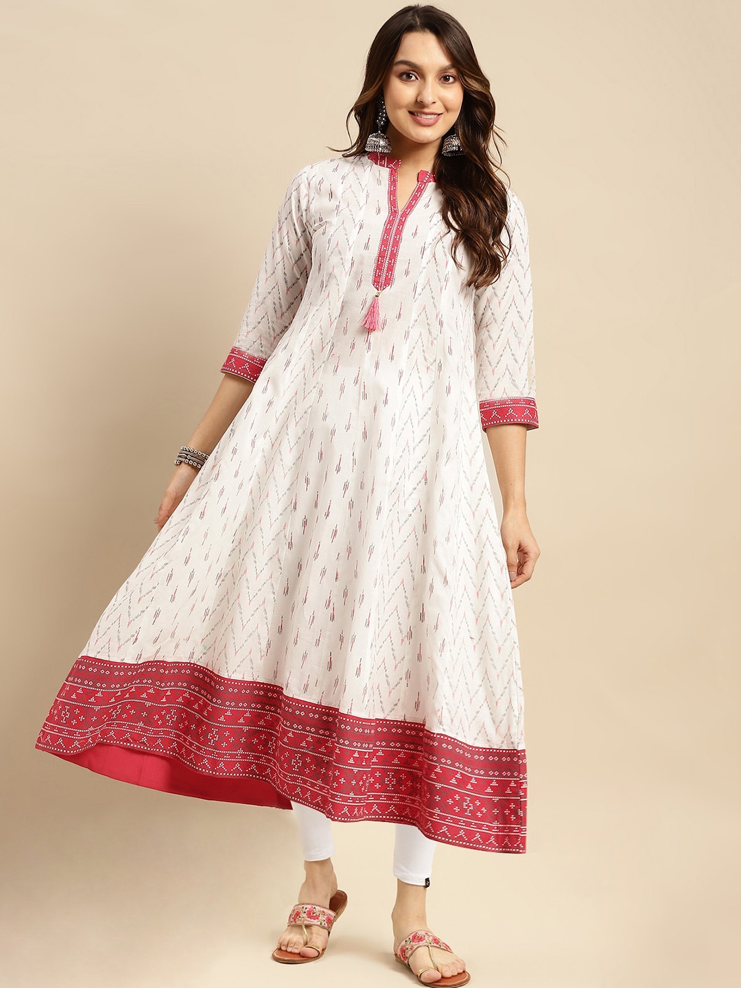 

Rangita Ethnic Motifs Printed Panelled Pure Cotton Kurta, Off white