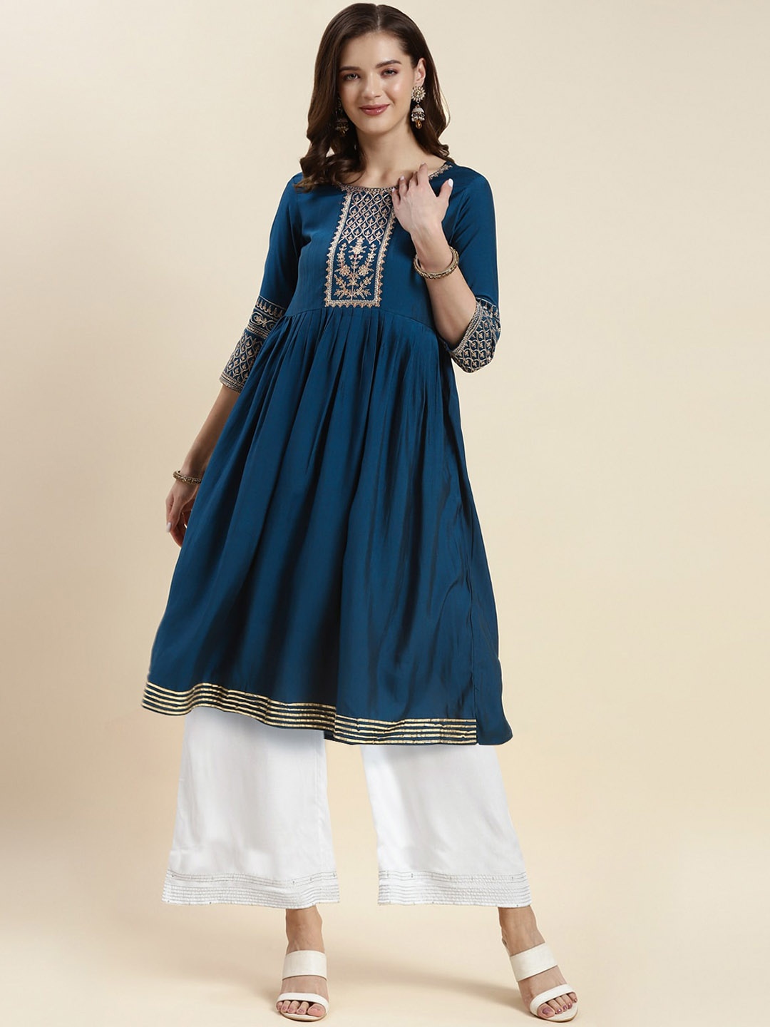 

Rangita Ethnic Motifs Embroidered Regular Sequinned Kurta with Palazzos, Teal