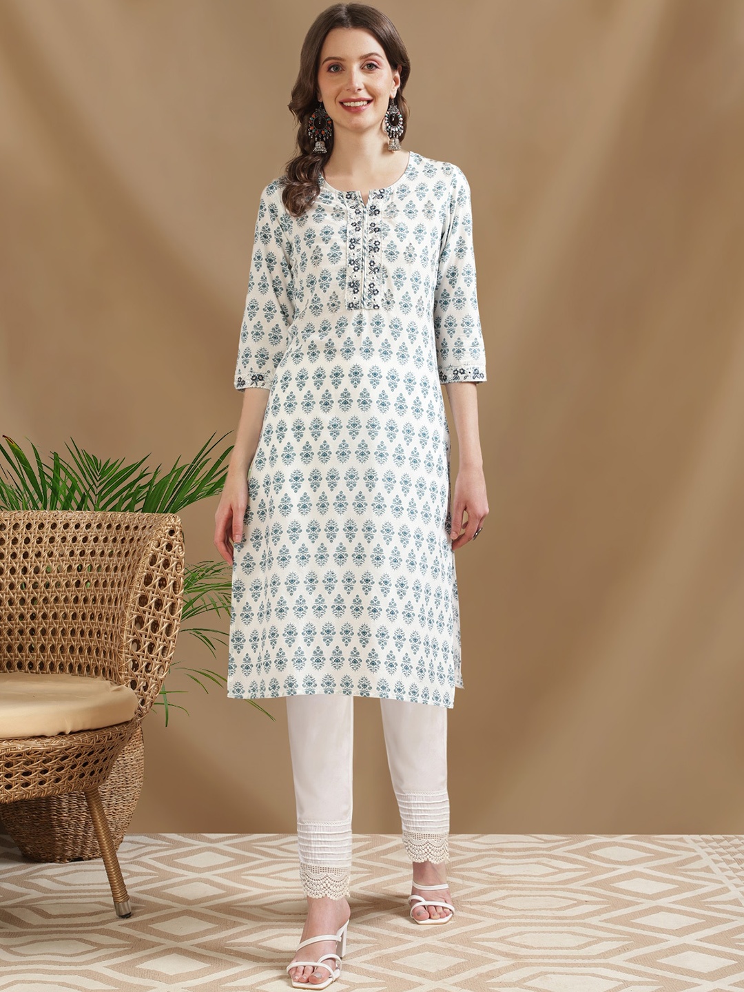 

Rangita Floral Printed Regular Sequinned Pure Cotton Kurta with Trousers, Blue