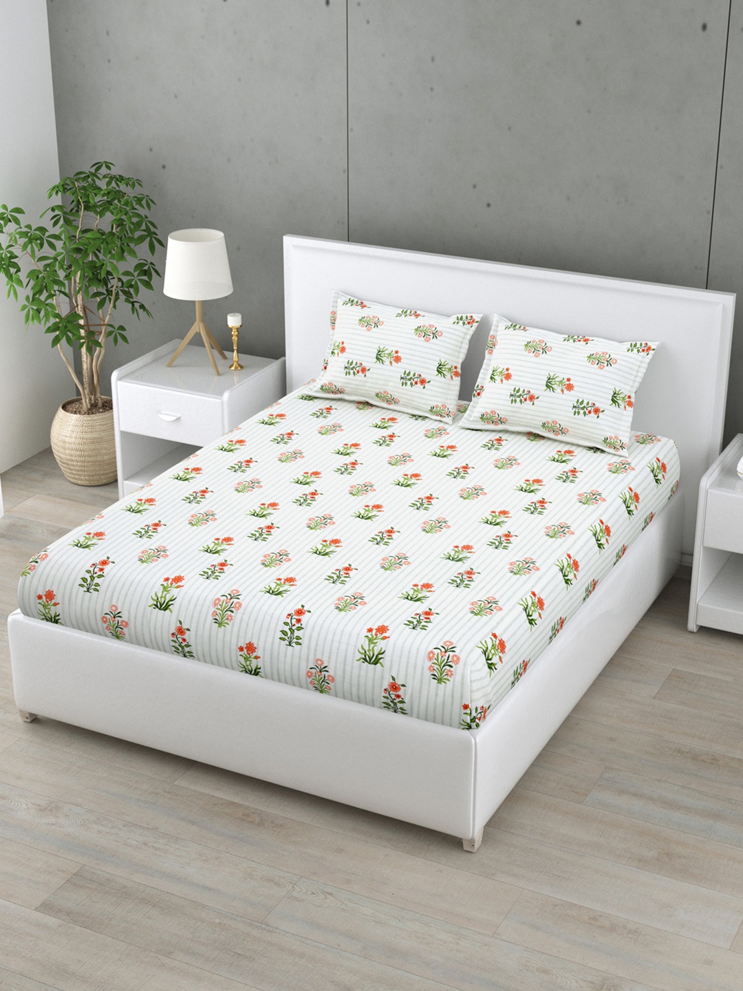 

HOME AFFAIRS White & Red Floral Cotton 160 TC King Bedsheet with 2 Pillow Covers