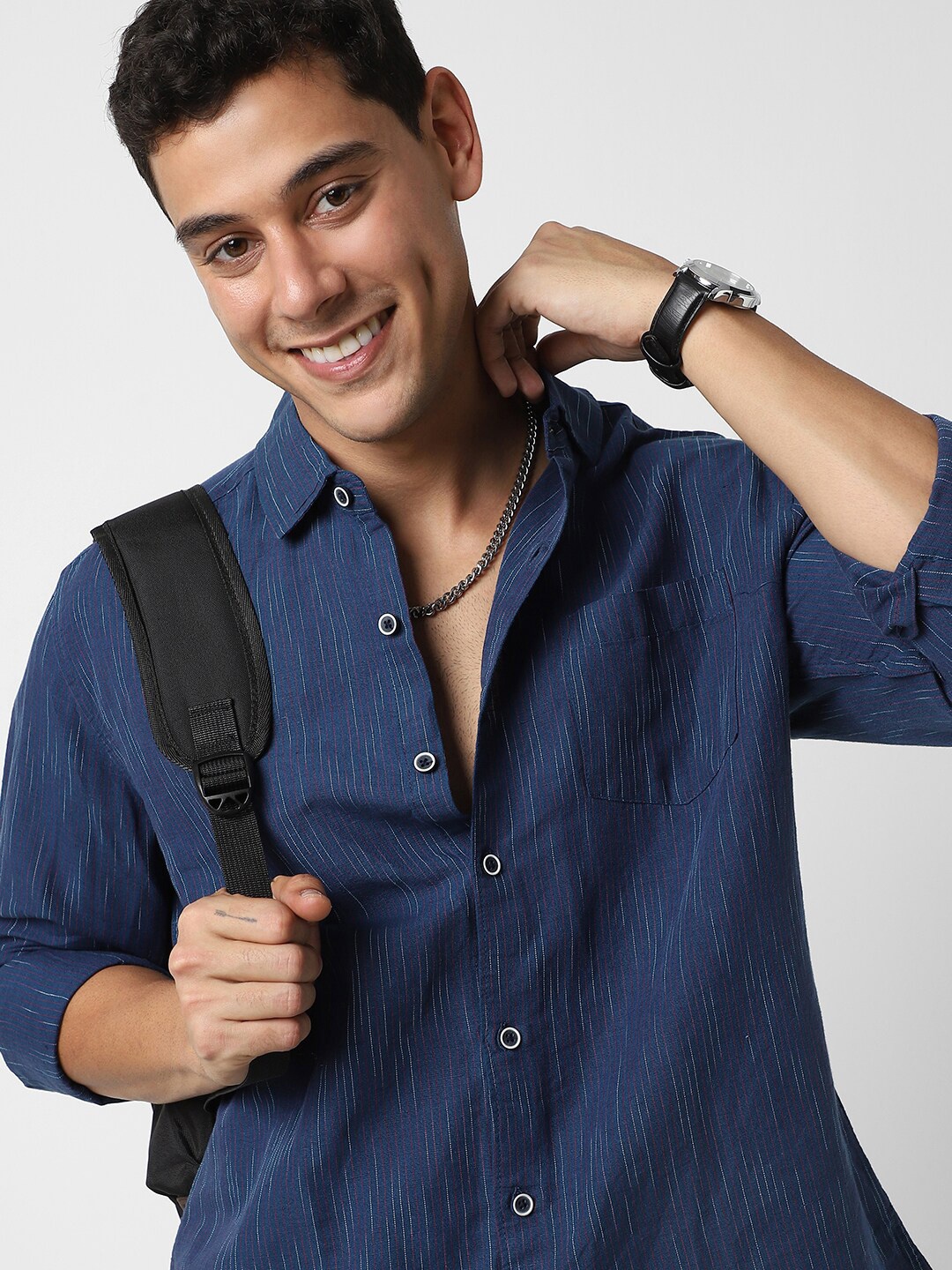 

VASTRADO Men Classic Slim Fit Opaque Striped Casual Shirt, Navy blue