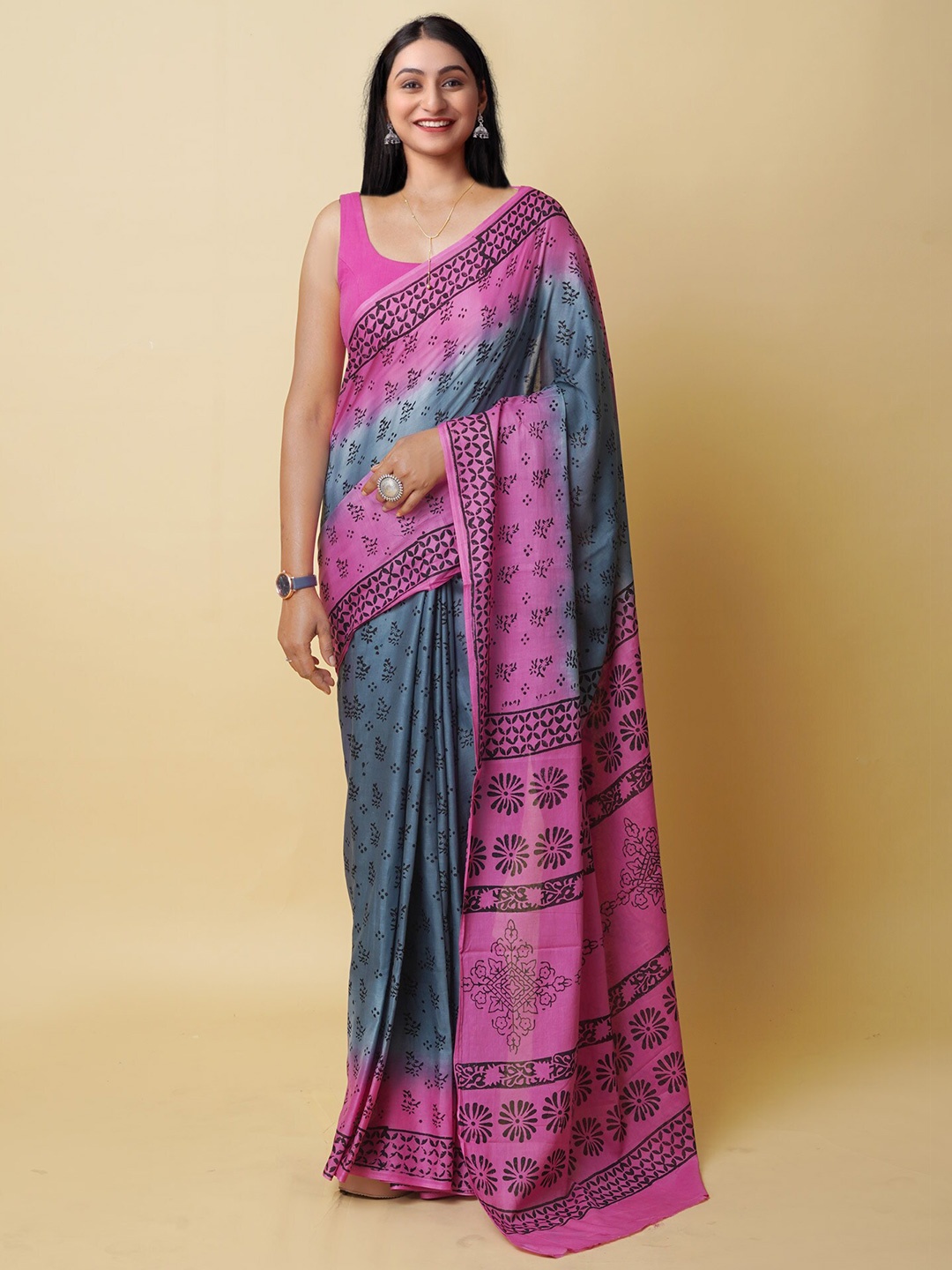 

Unnati Silks Ethnic Motifs Printed Pure Cotton Block Print Saree, Grey