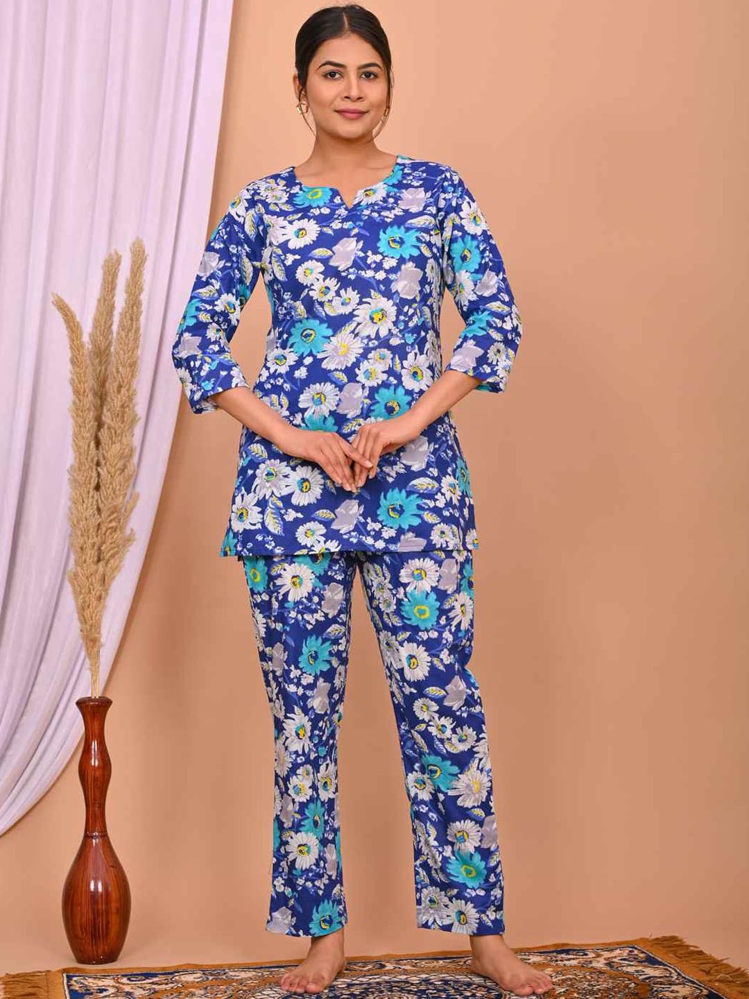 

DHANOTA Floral Printed Pure Cotton Night Suit, Blue