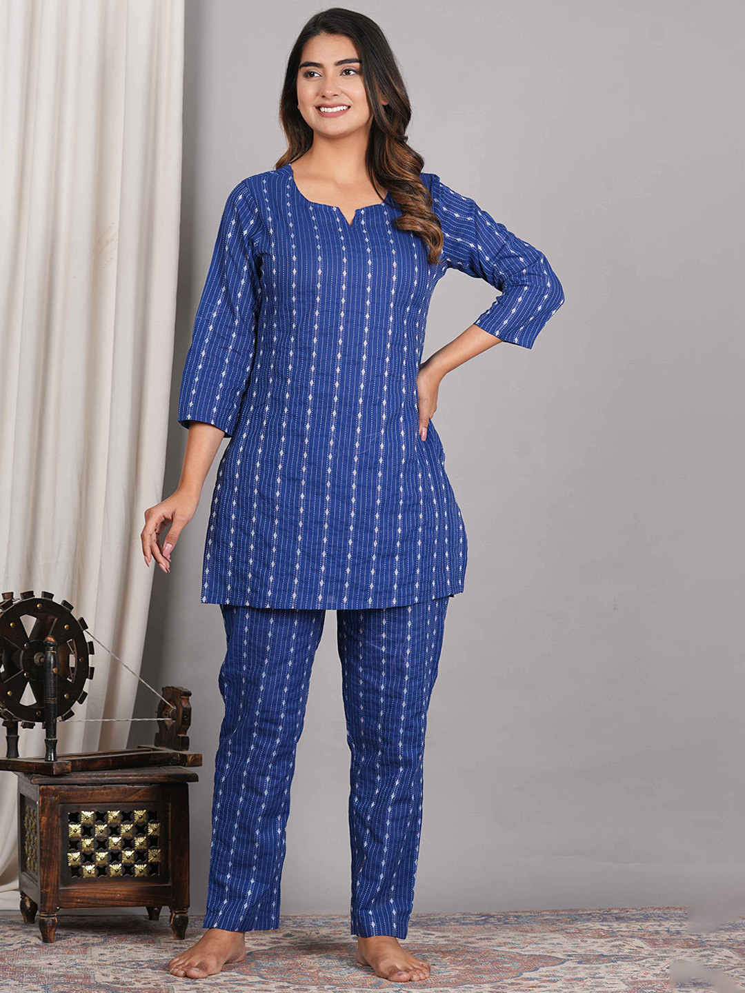 

DHANOTA Striped Self Design Round Neck Three-Quarter Sleeves Cotton Straight Kurti Set, Blue