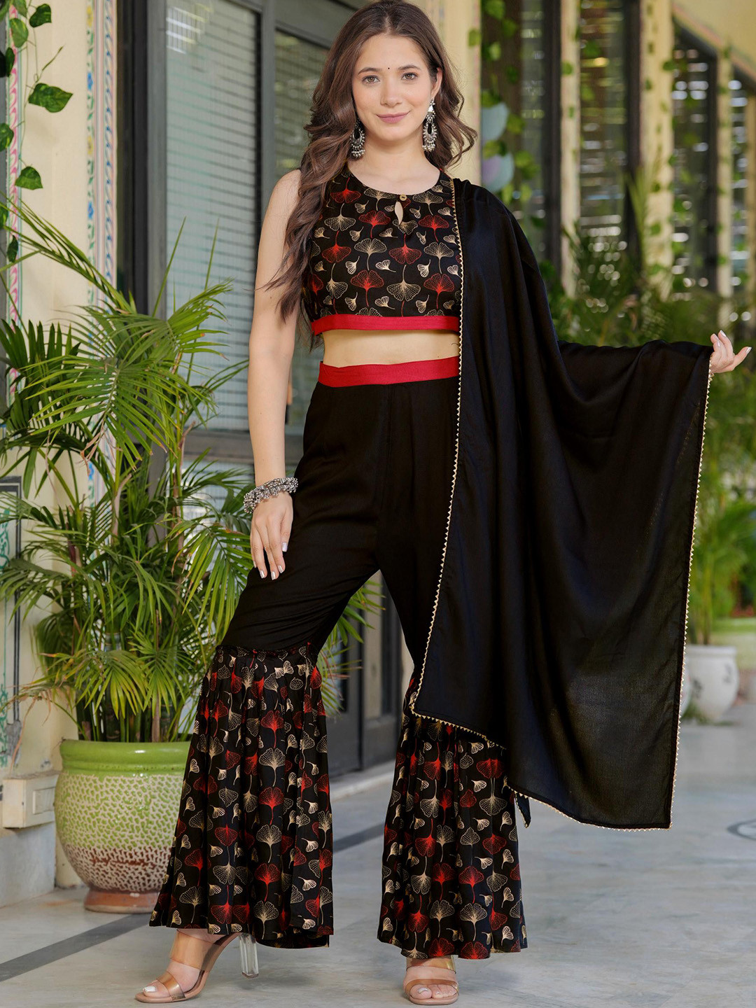 

PURSHOTTAM WALA Floral Printed Top with Sharara & Dupatta, Black