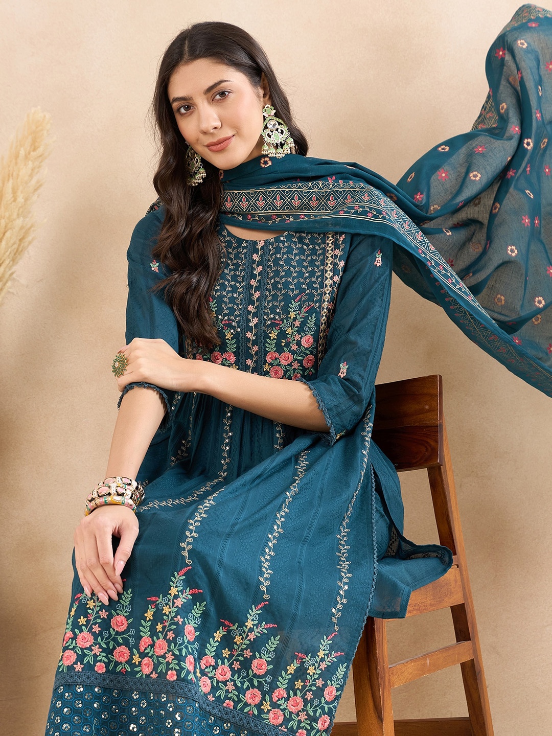 

Anouk Floral Embroidered Regular Thread Work Pure Cotton Kurta With Trousers & Dupatta, Teal