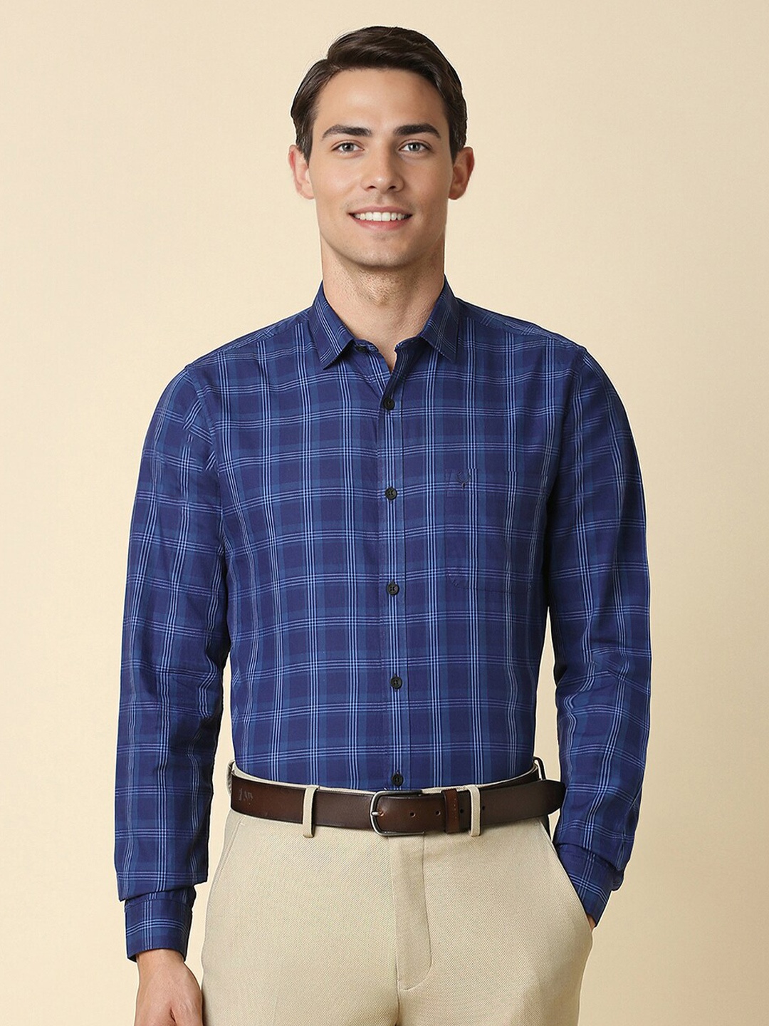 

Allen Solly Men Slim Fit Opaque Checked Formal Shirt, Blue
