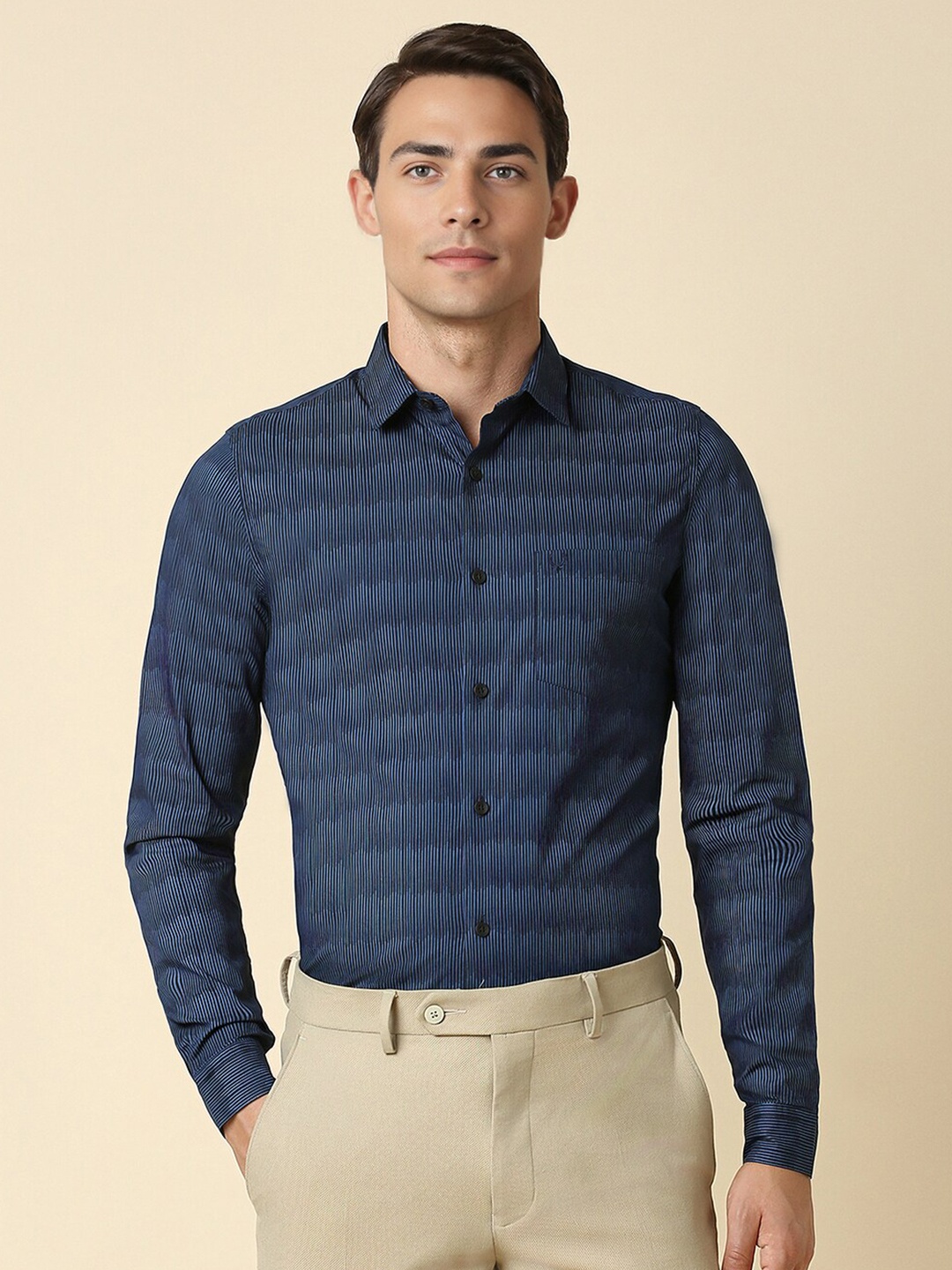 

Allen Solly Men Slim Fit Opaque Printed Formal Shirt, Navy blue