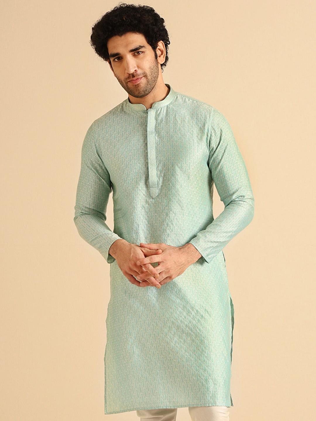 

KISAH Men Thread Work Kurta, Green