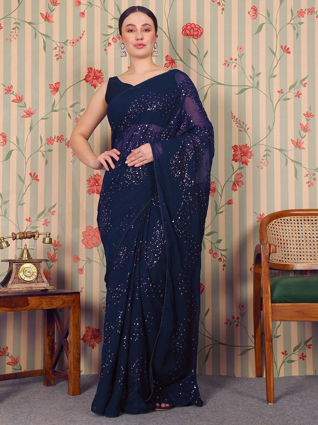 

Ode by House of Pataudi Embellished Sequinned Saree, Blue