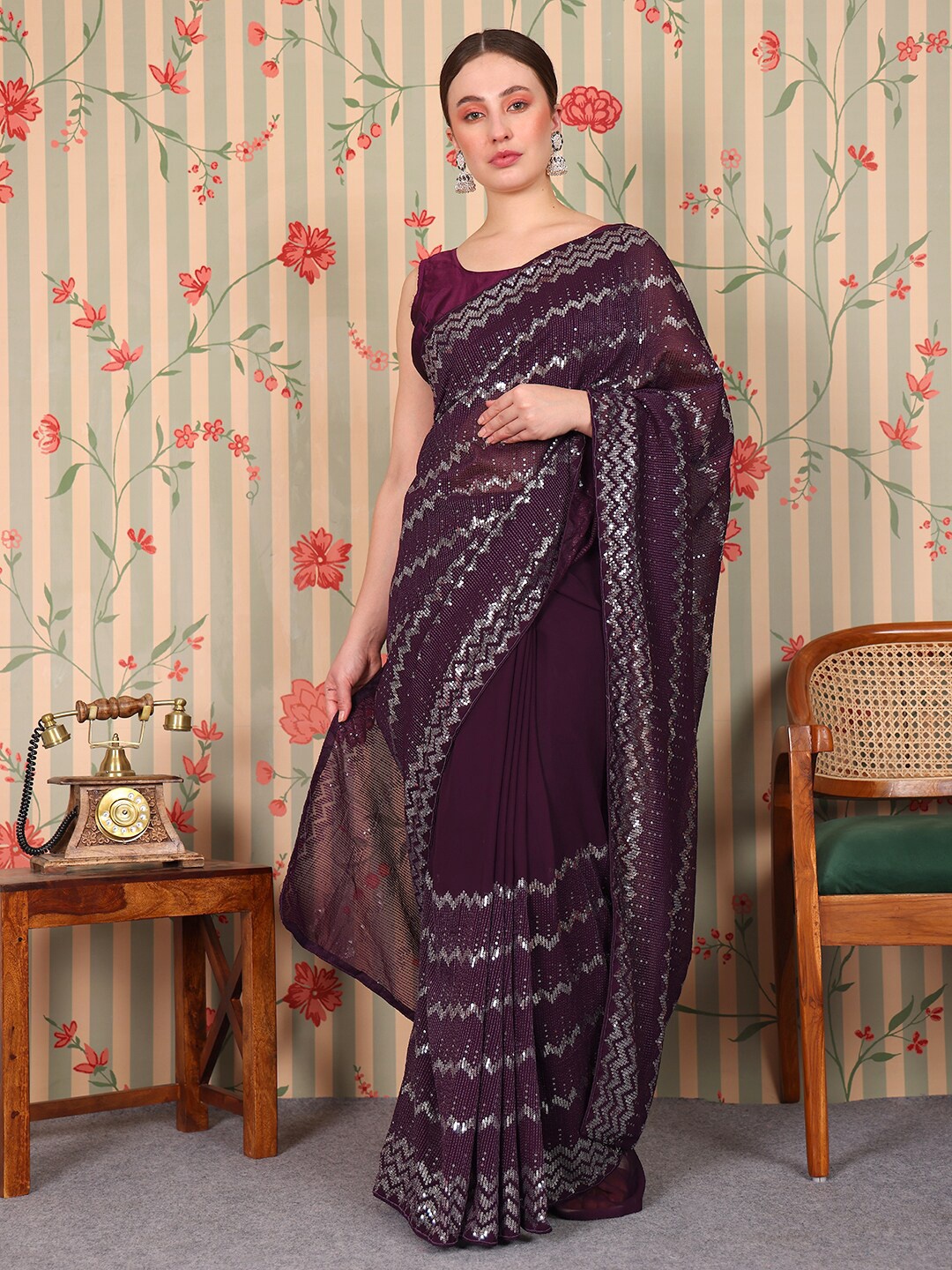 

Ode by House of Pataudi Embellished Sequinned Designer Saree, Purple