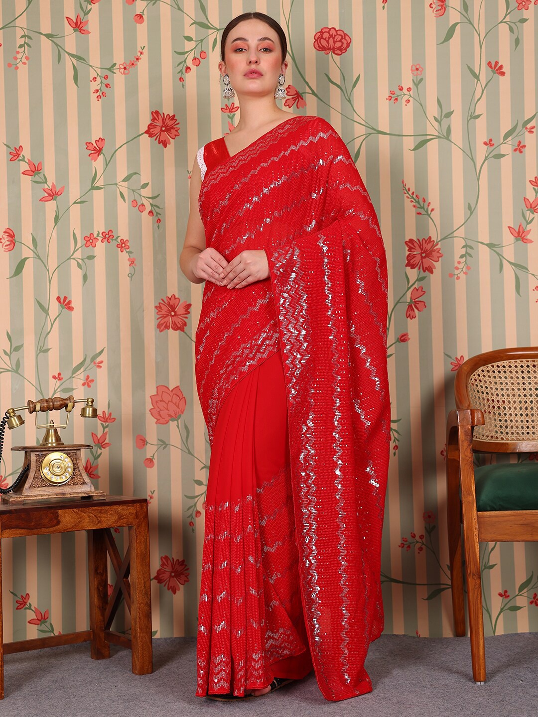 Ode by House of Pataudi Embellished Sequinned Saree, Red