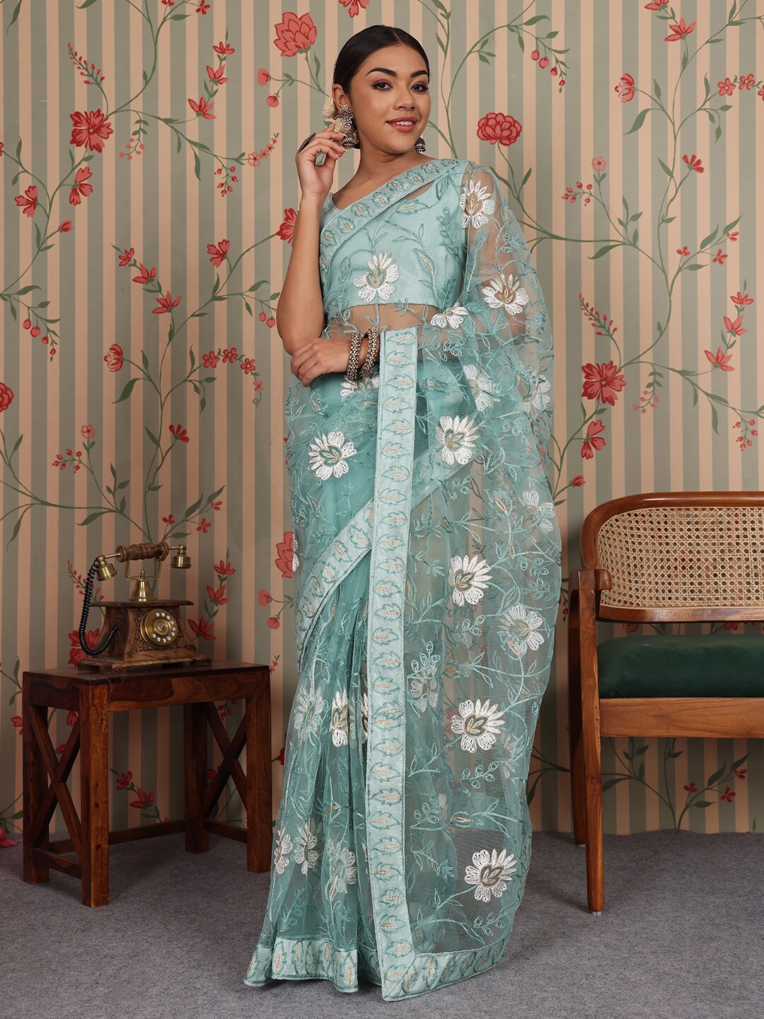 

Ode by House of Pataudi Embellished Embroidered Net Saree, Turquoise blue
