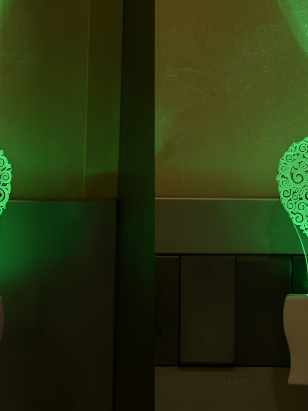 

1ST TIME White 2 Pcs Printed Acrylic Traditional Abstract Shaped Shaped Wall Lamps