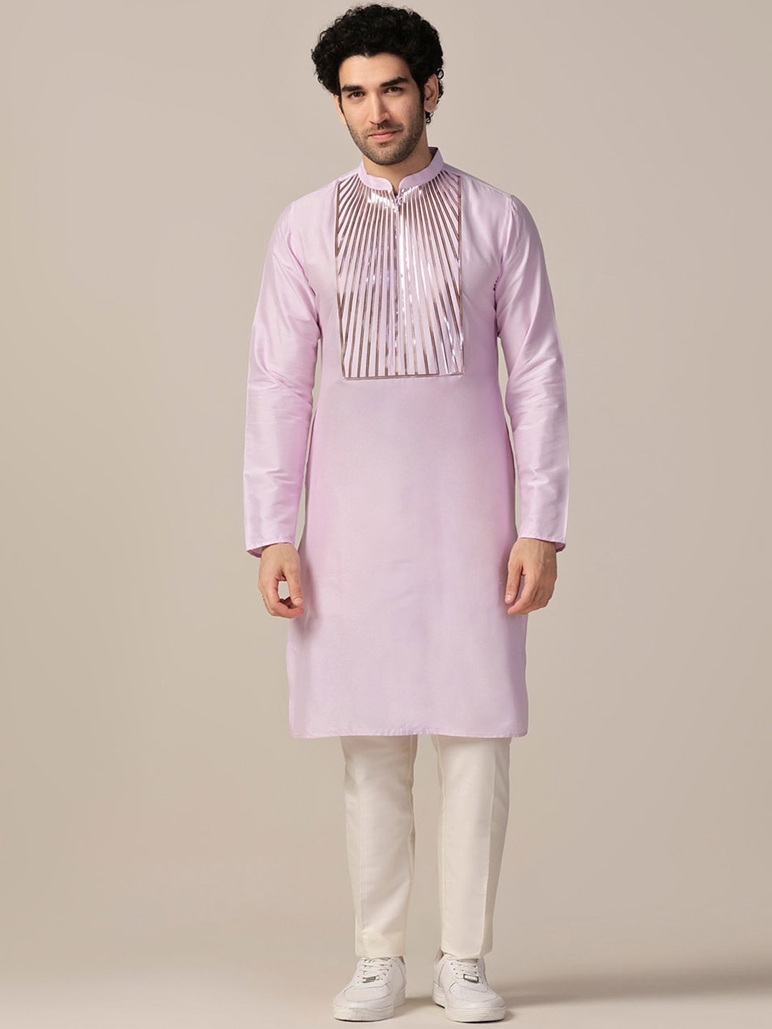 

KISAH Yoke Design Regular Kurta with Trousers, Lavender