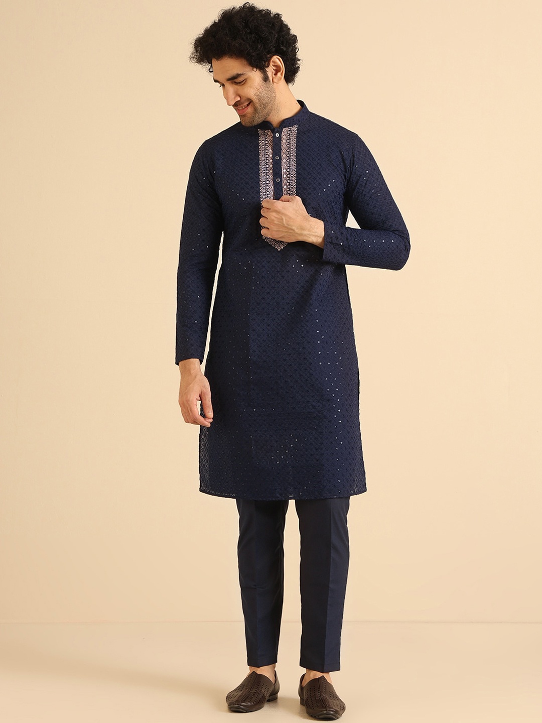 

KISAH Ethnic Motifs Embroidered Regular Sequinned Kurta With Trousers, Navy blue