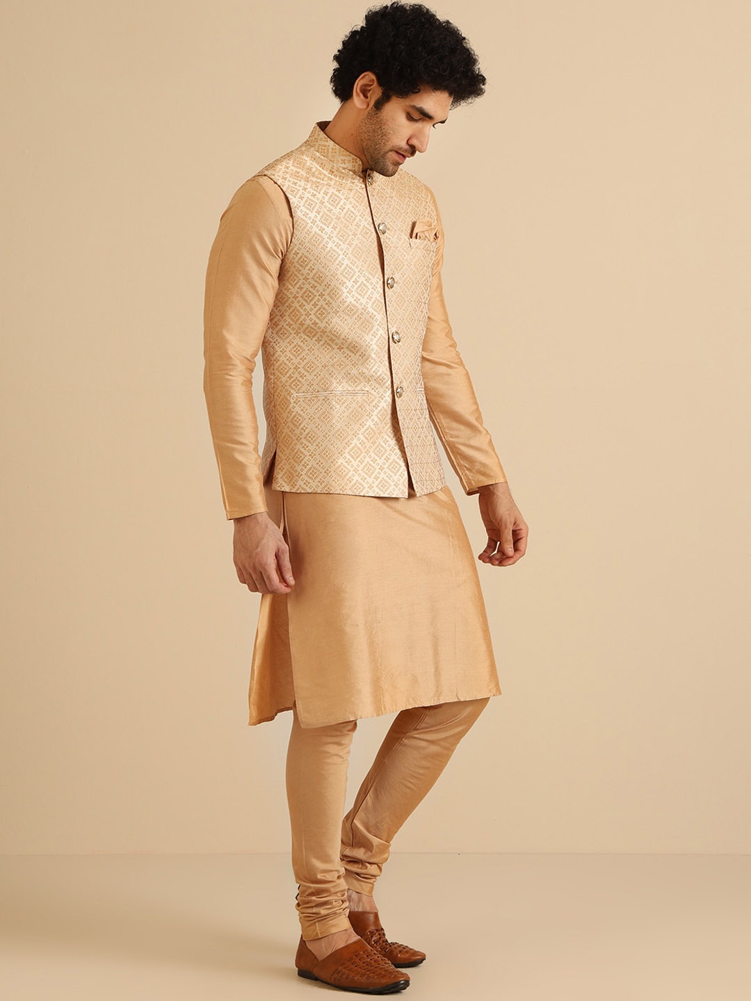

KISAH Mandarin Collar Straight Kurta Jacket Churidar Set, Gold