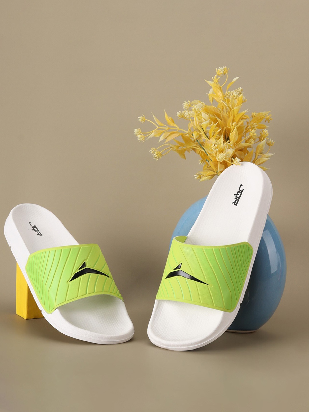 JQR Men Printed Sliders, White