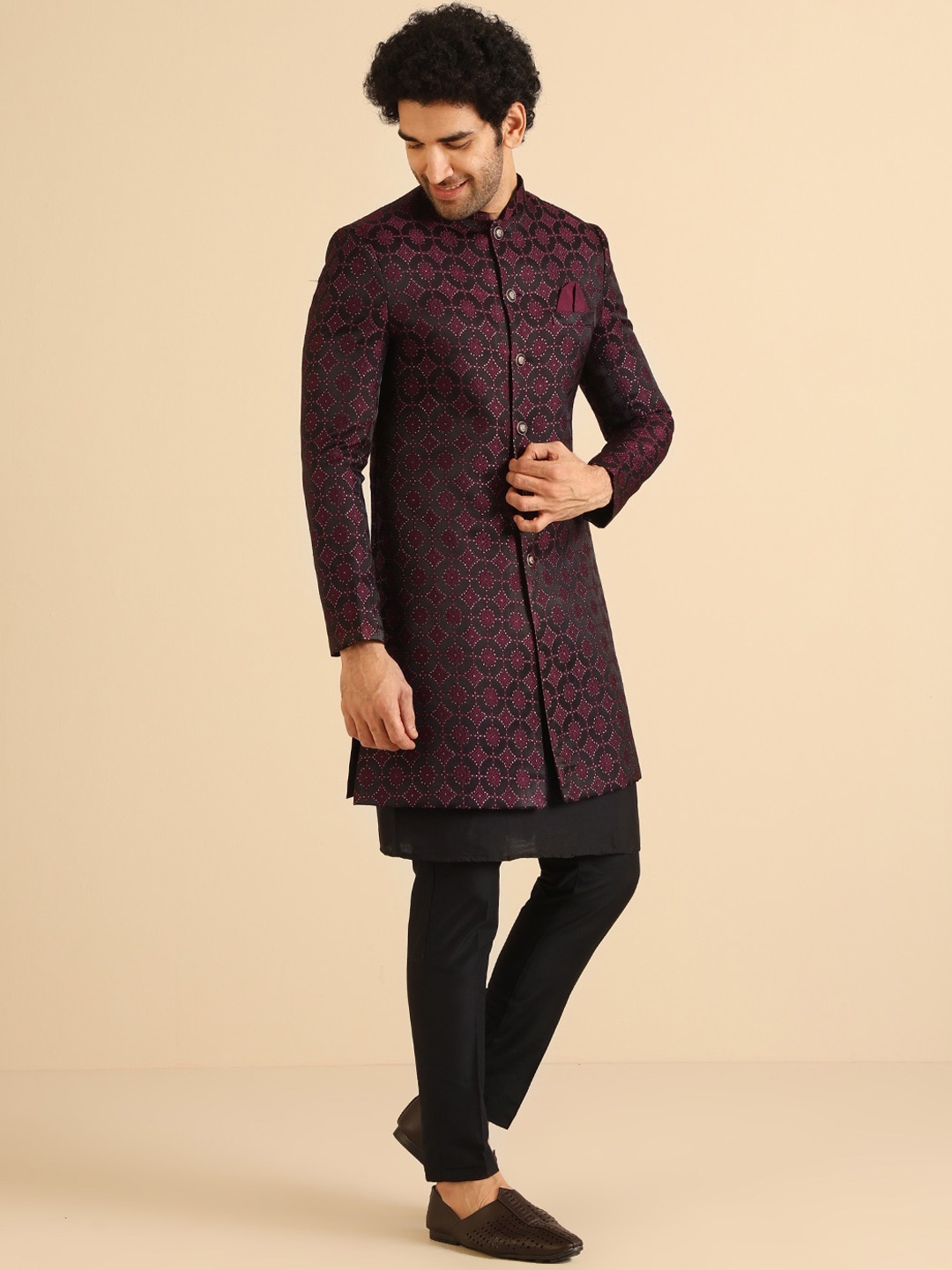 

KISAH Men Self Design Indowestern Sherwani Set, Burgundy