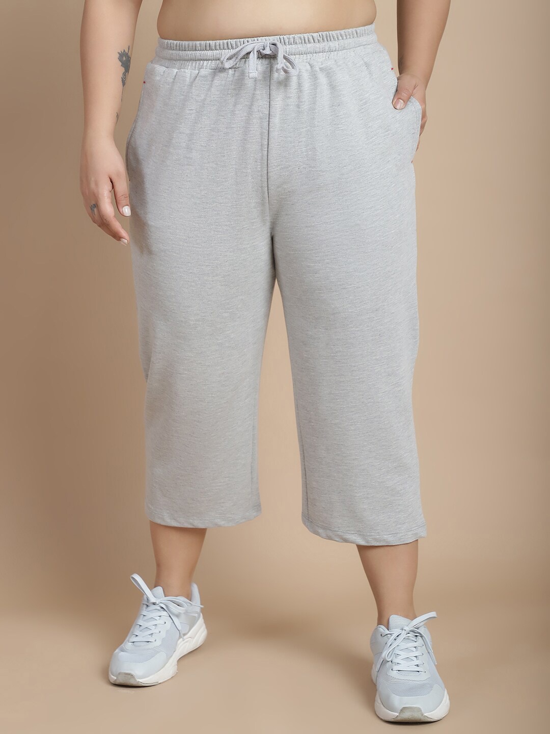 

Rute Women Plus Size Cotton Capris, Grey