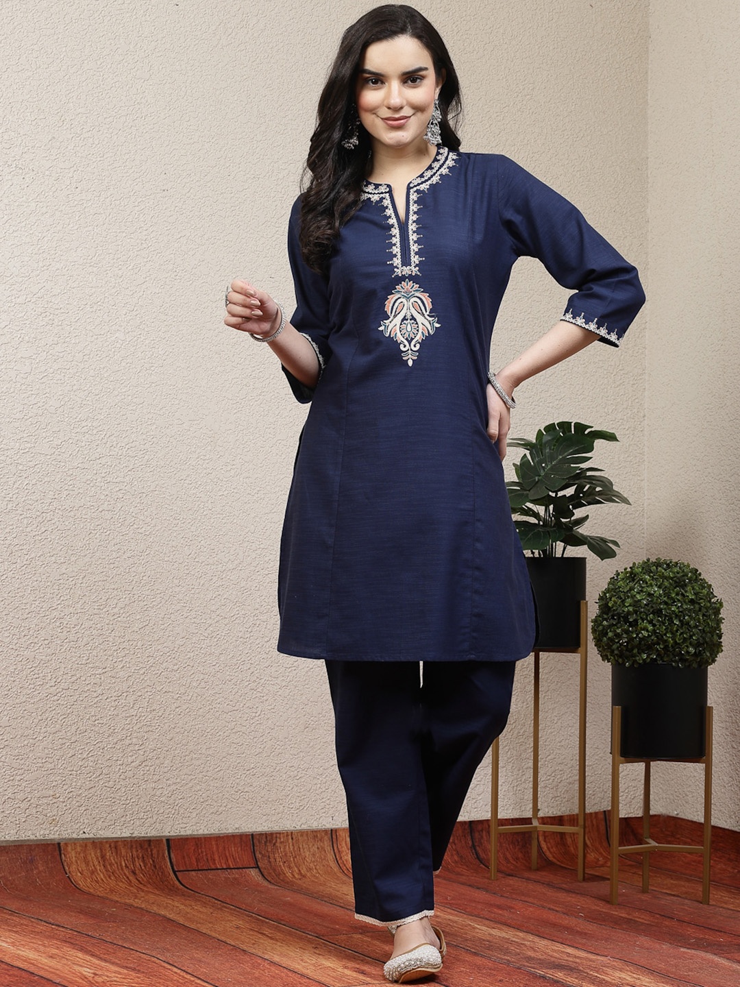 

Nayam By Lakshita Floral Yoke Design Thread Work Straight Kurta with Palazzos, Blue