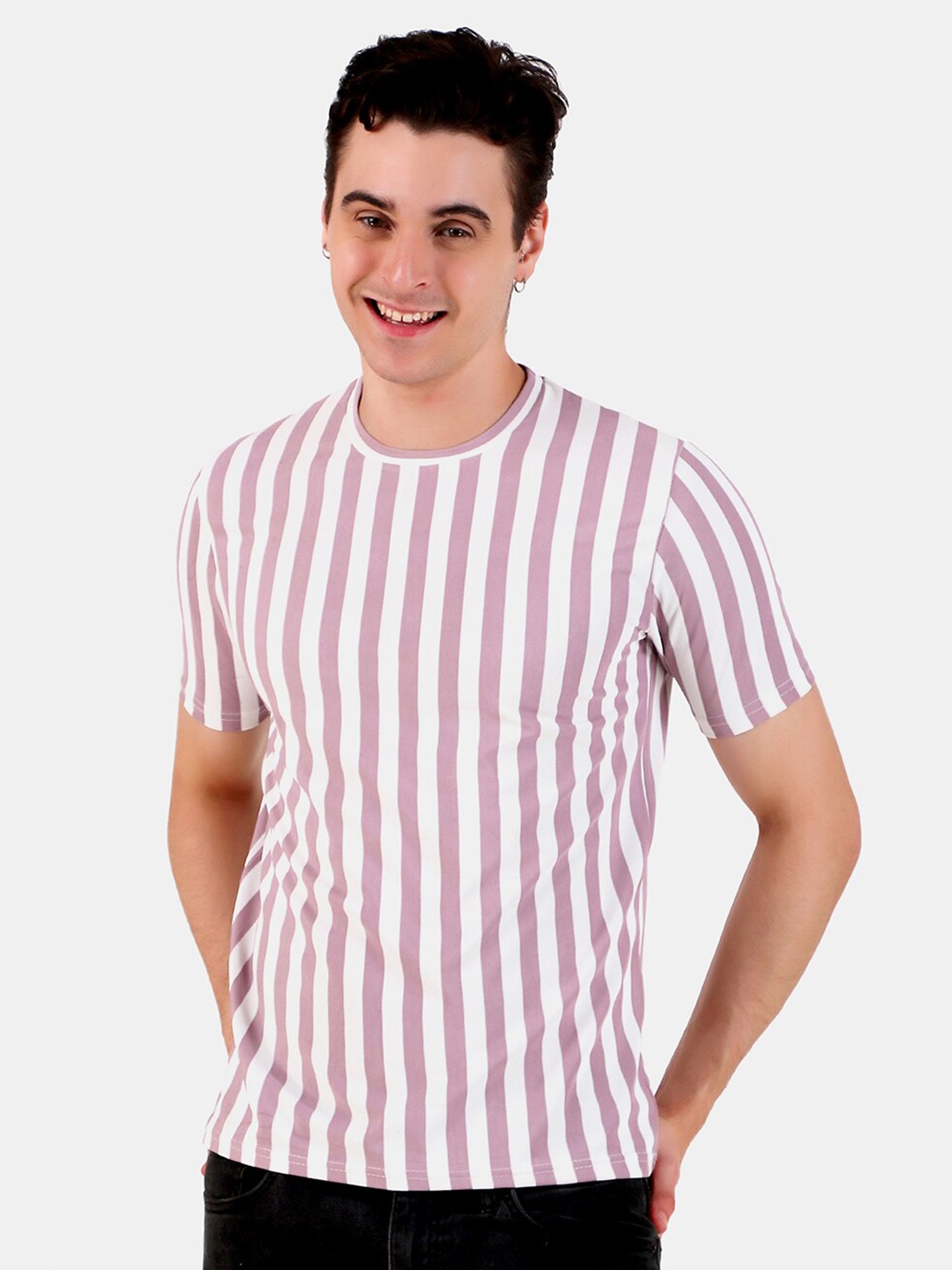 

WELL QUALITY Men Striped Pockets T-shirt, Pink