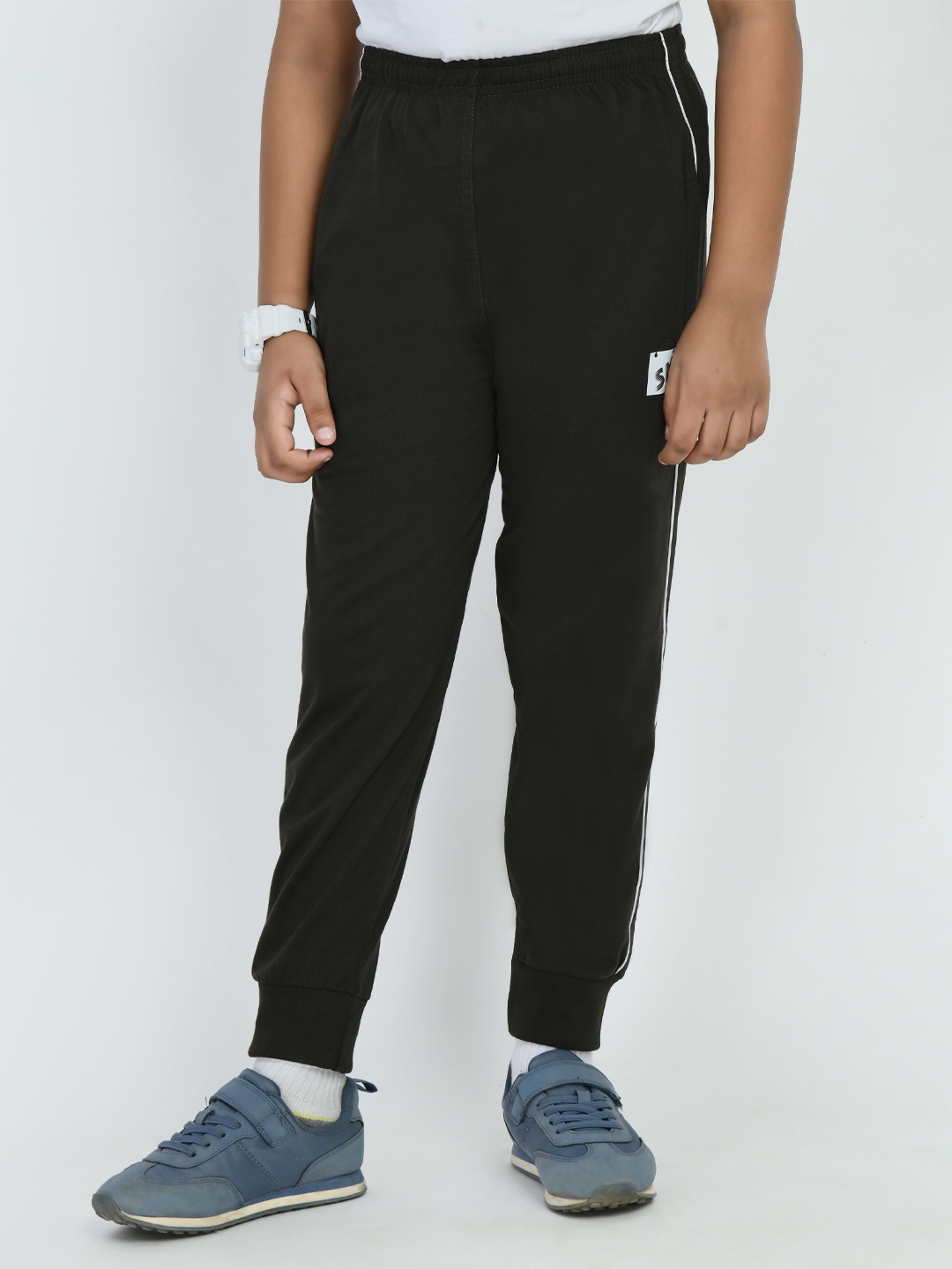 

SMSHOPMORE Boys Organic Cotton Mid Rise Track Pants, Olive