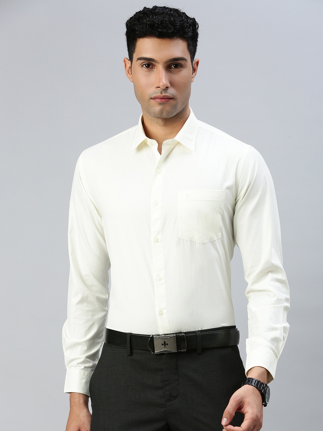 

Ramraj Men Solid Spread collar Full Sleeve Formal Shirt, White