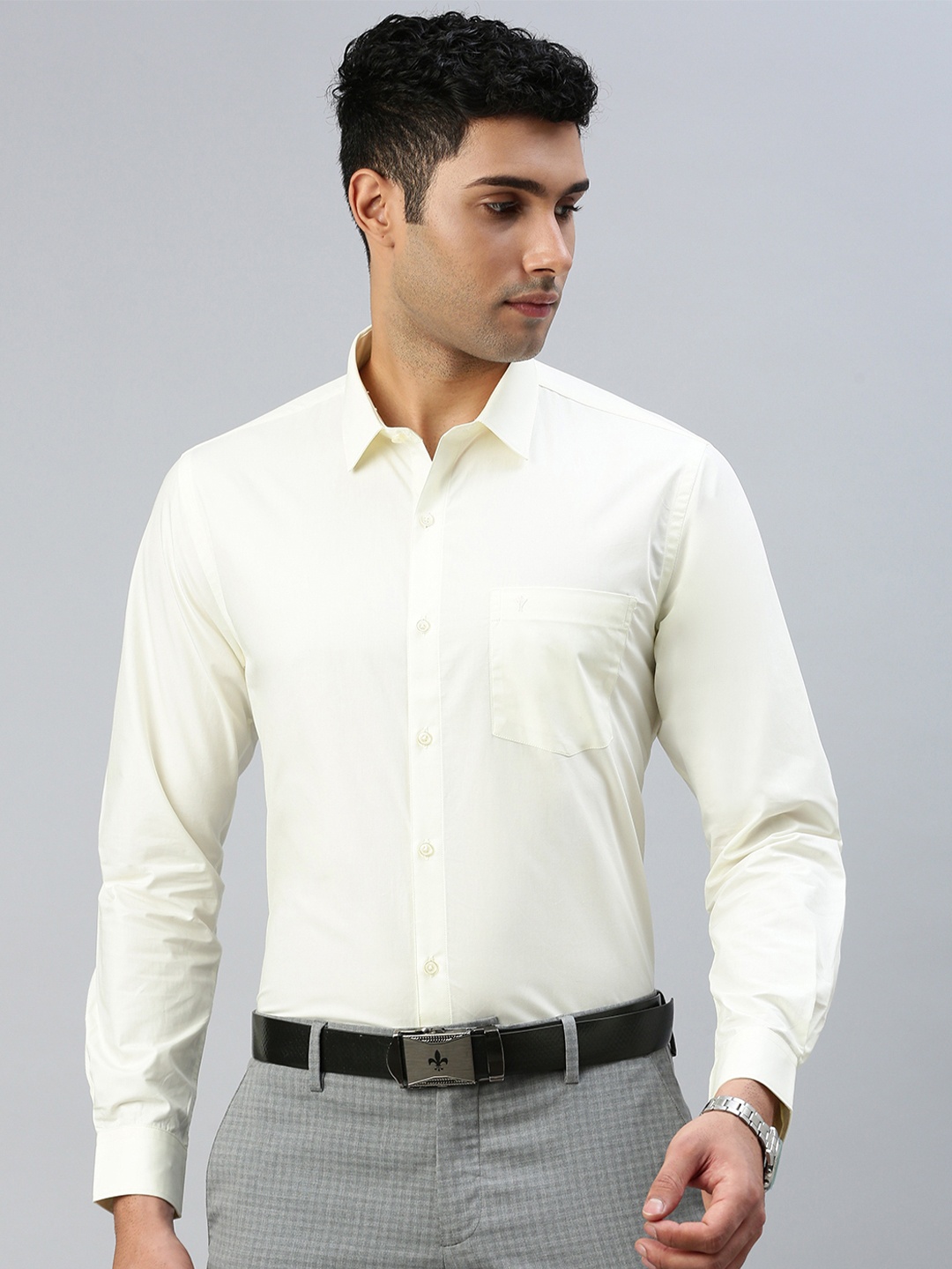 

Ramraj Spread Collar Pure Cotton Casual Shirt, Cream