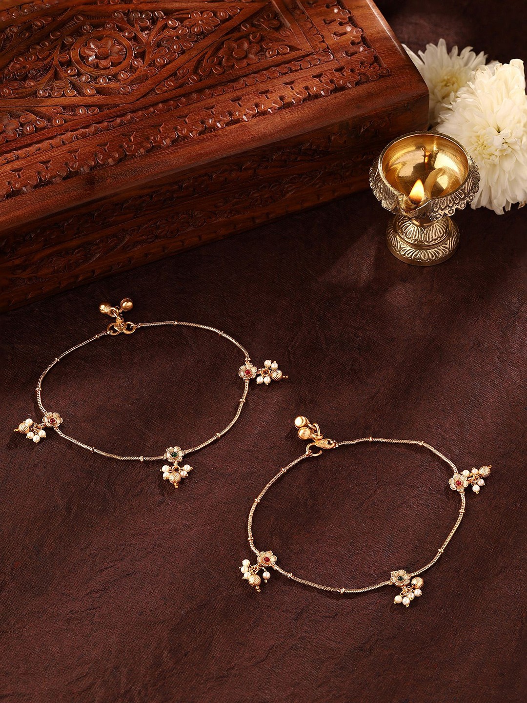 

Priyaasi Gold-Plated Anklet