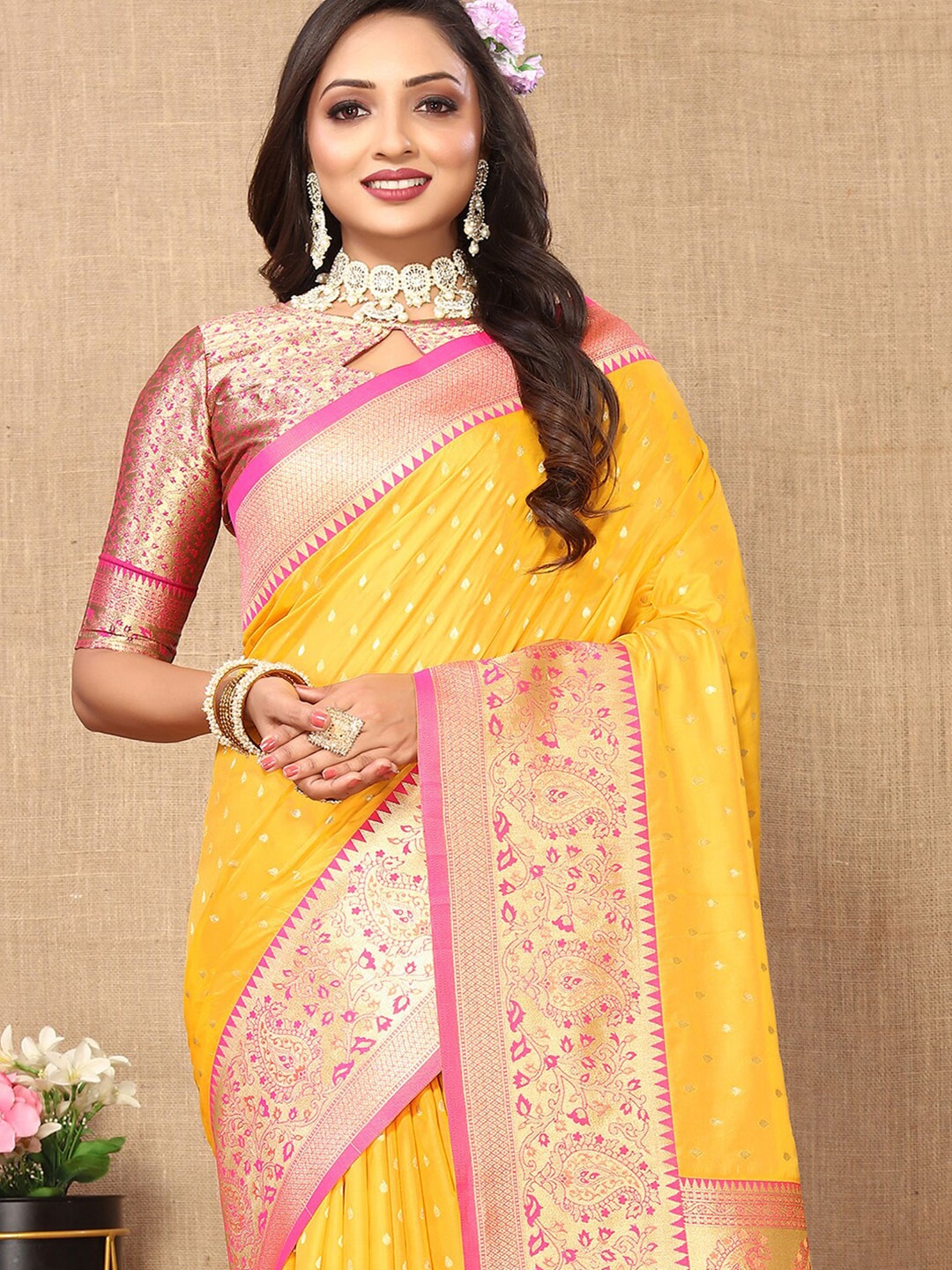 

Lookslady Ethnic Motifs Zari Pure Silk Banarasi Saree, Mustard