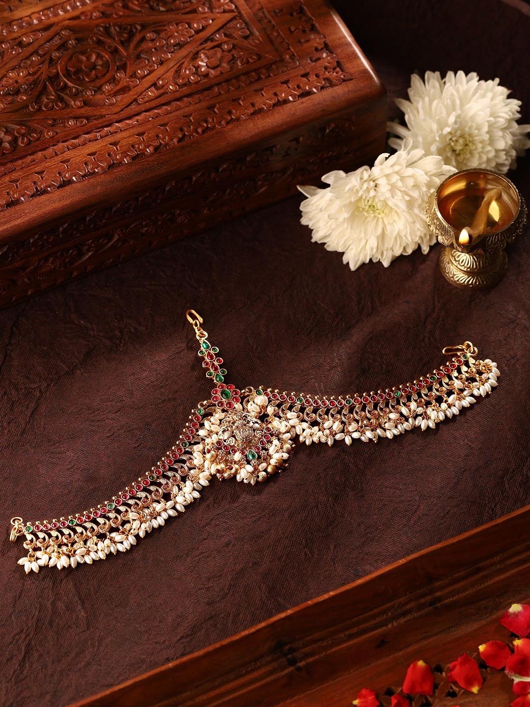 

Priyaasi Gold-Plated Beads Beaded Matha Patti