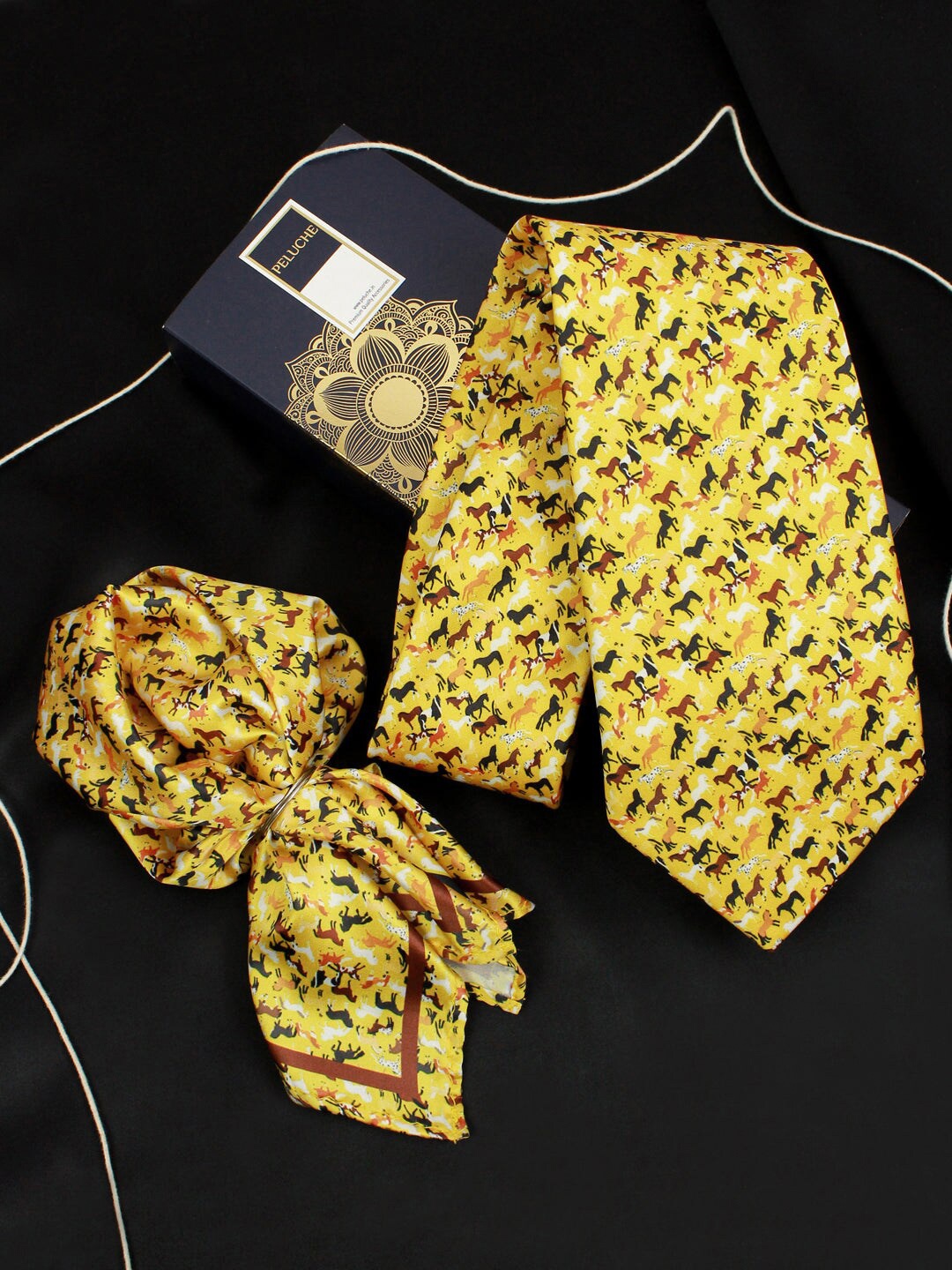 

PELUCHE Men Printed Neck Tie & Pocket Square Accessory Gift Set, Yellow