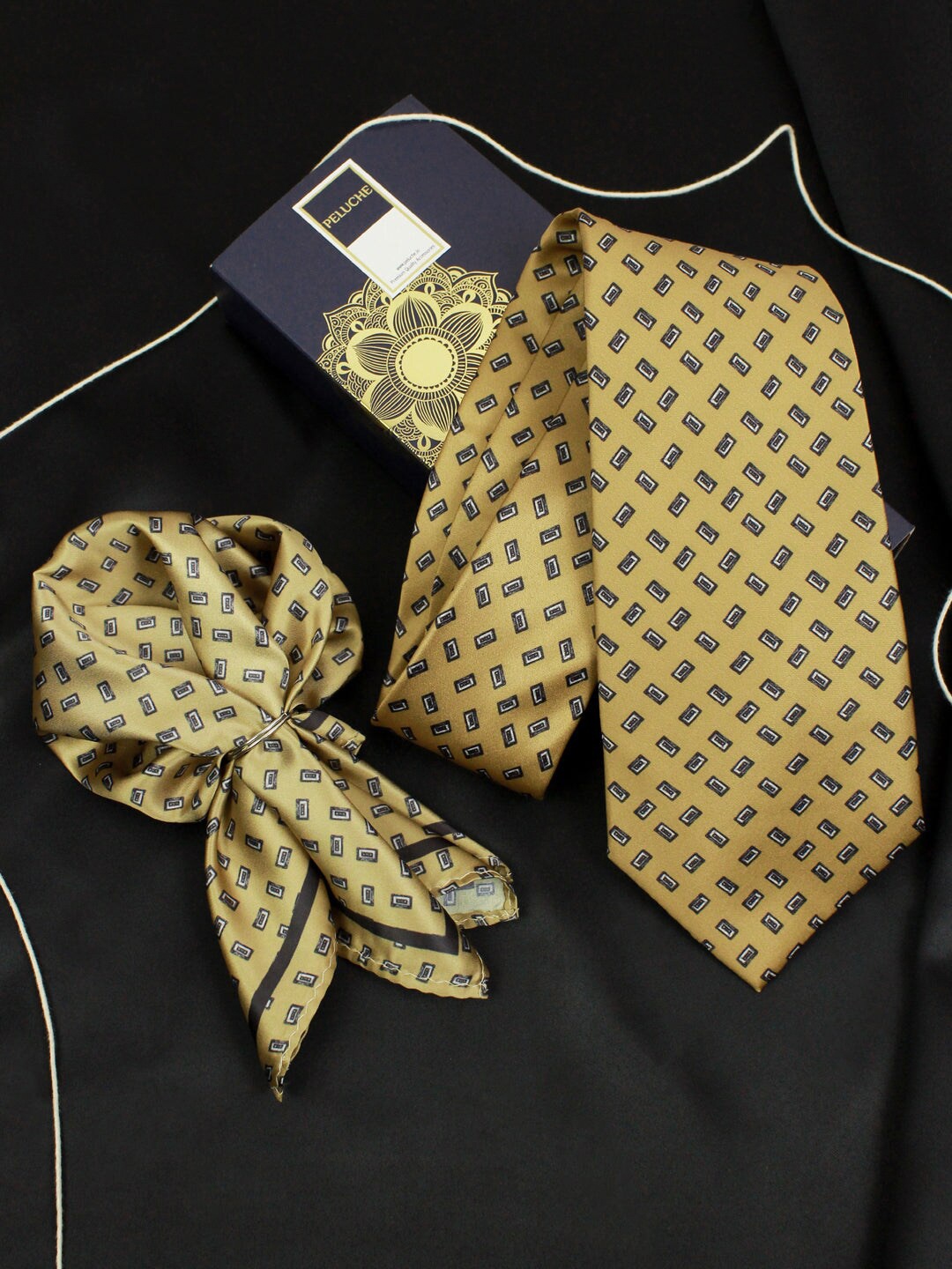 

PELUCHE Men Printed Neck Tie & Pocket Square Accessory Gift Set, Brown