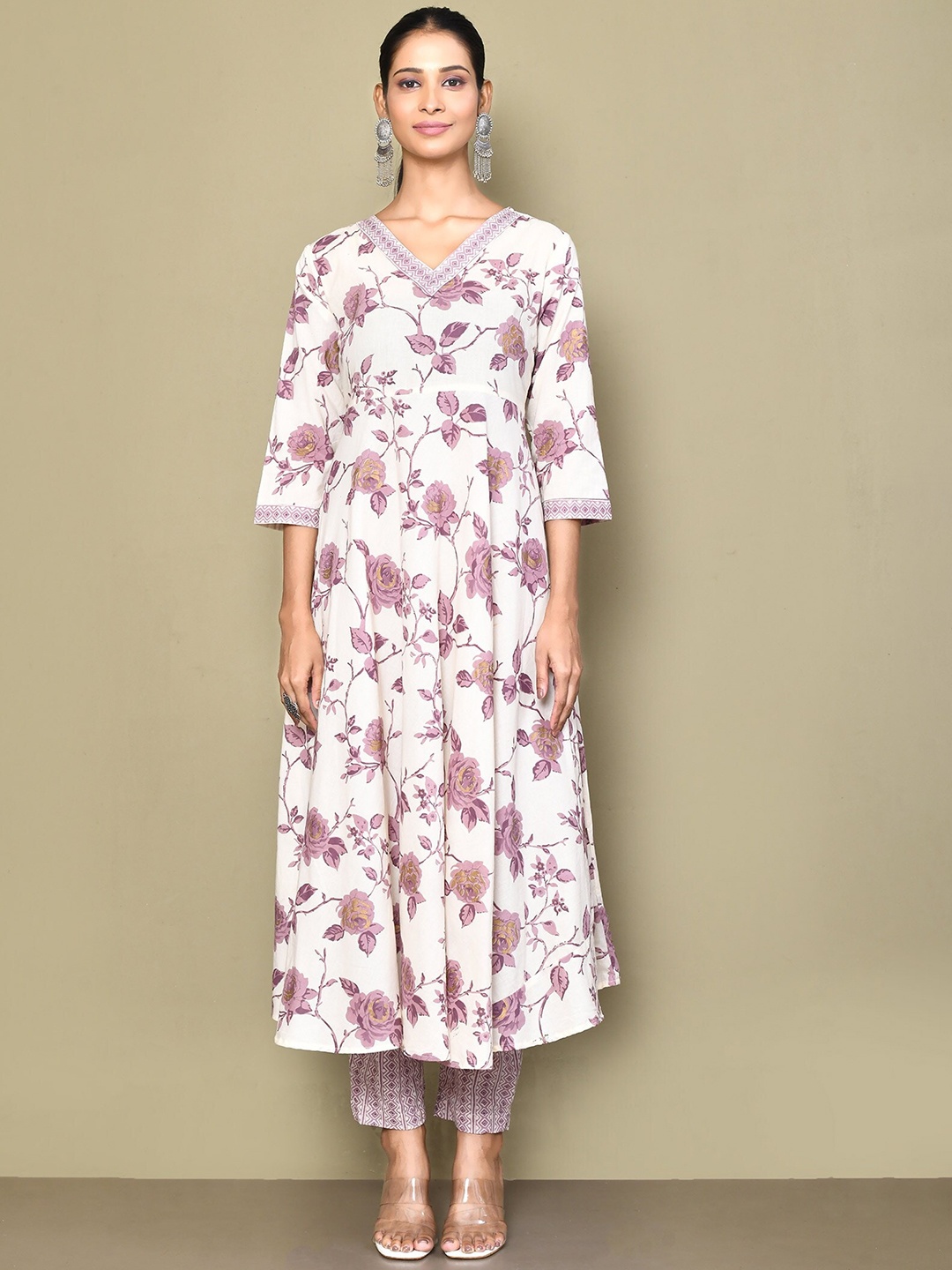 

MIRAVAN Floral Printed Regular Pure Cotton Kurta with Palazzos, Pink