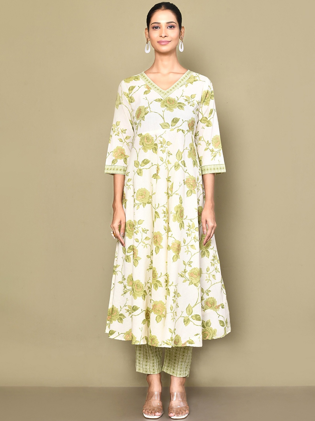 

MIRAVAN Floral Printed Anarkali Pure Cotton Kurta with Palazzos, Green