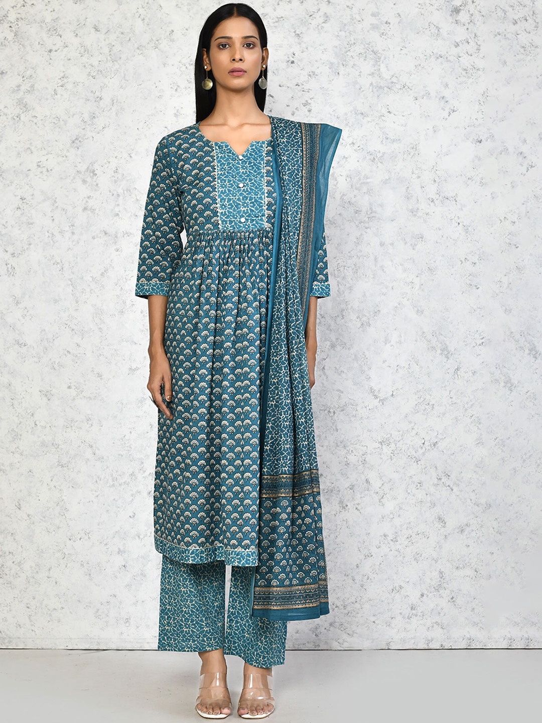 

MIRAVAN Floral Printed Gotta Patti Pure Cotton Straight Kurta & Palazzos With Dupatta, Blue