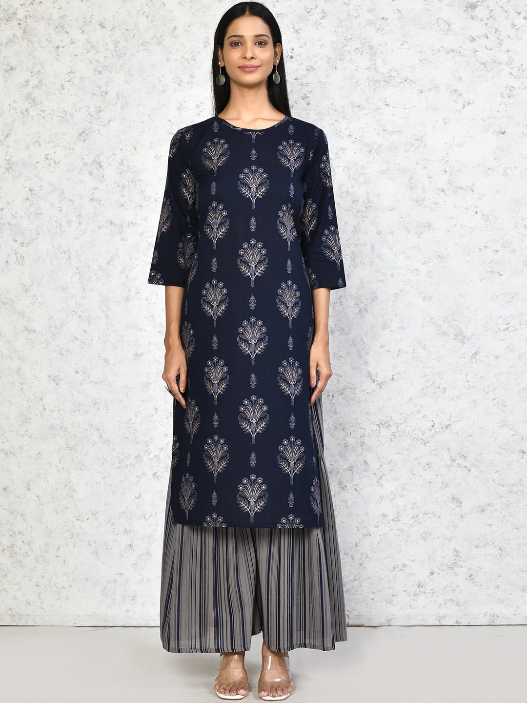

MIRAVAN Floral Printed Regular Pure Cotton Straight Kurta with Sharara, Blue