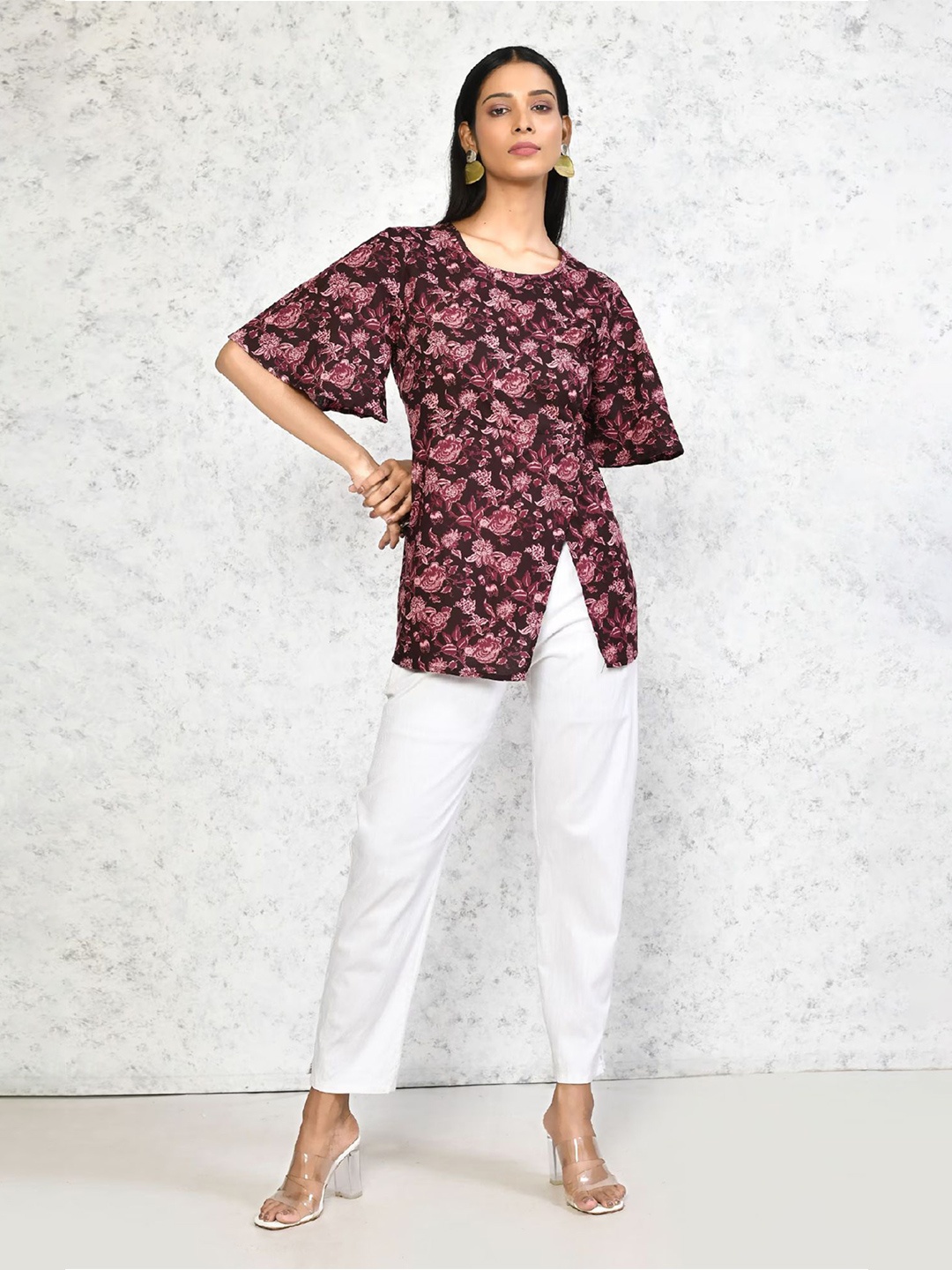 

MIRAVAN Floral Printed Pure Cotton Kurti, Maroon