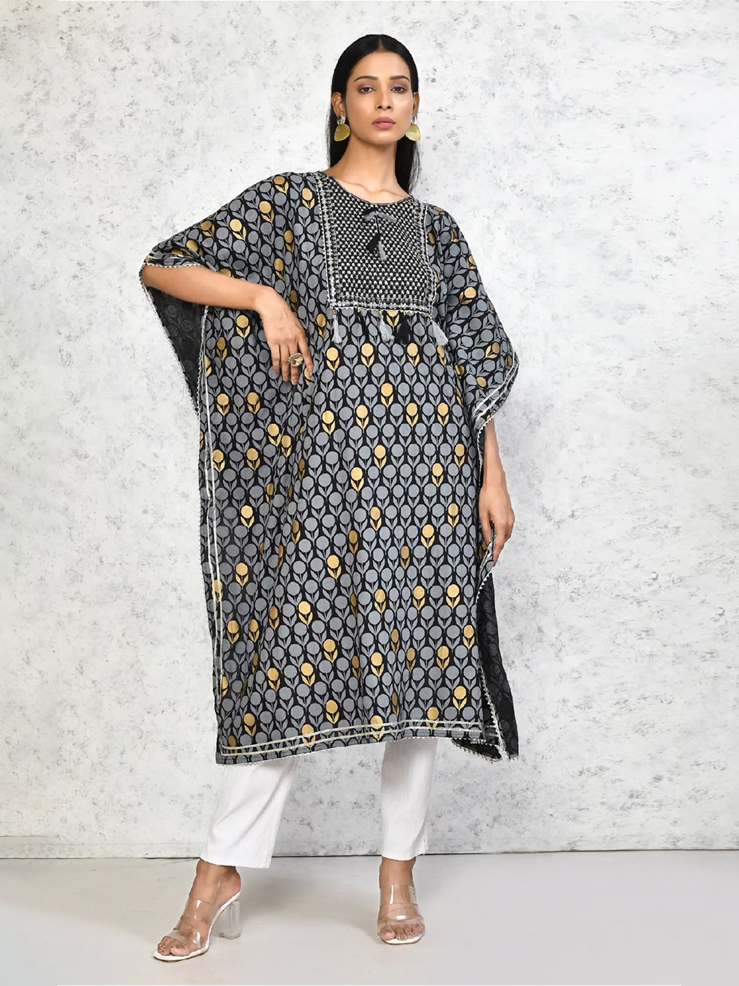 

MIRAVAN Floral Printed Pure Cotton Kaftan Kurta, Black