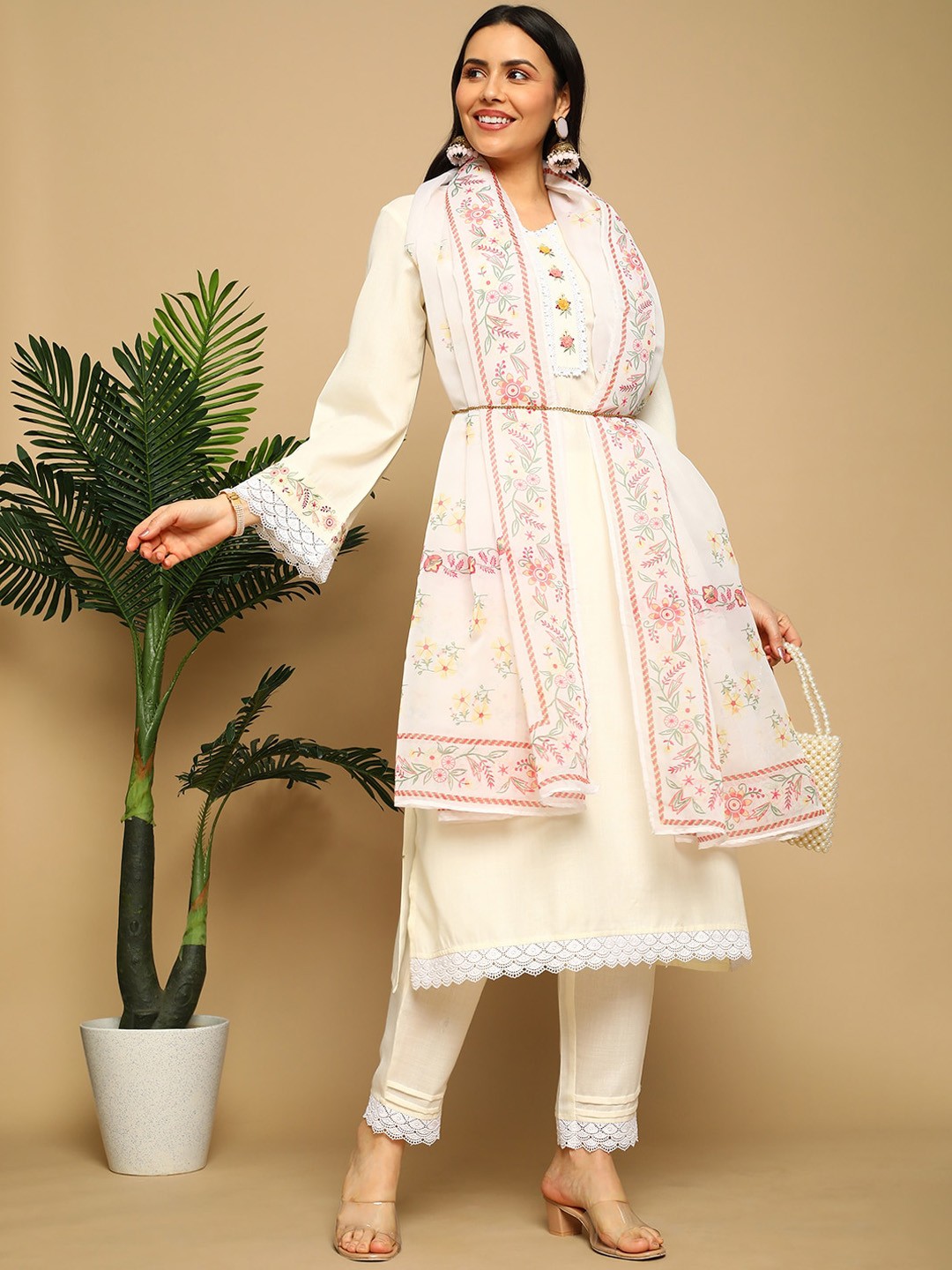 

HEEPOSH Floral Embroidered V-Neck Long Sleeves A-Line Kurta with Trousers & Dupatta, Cream