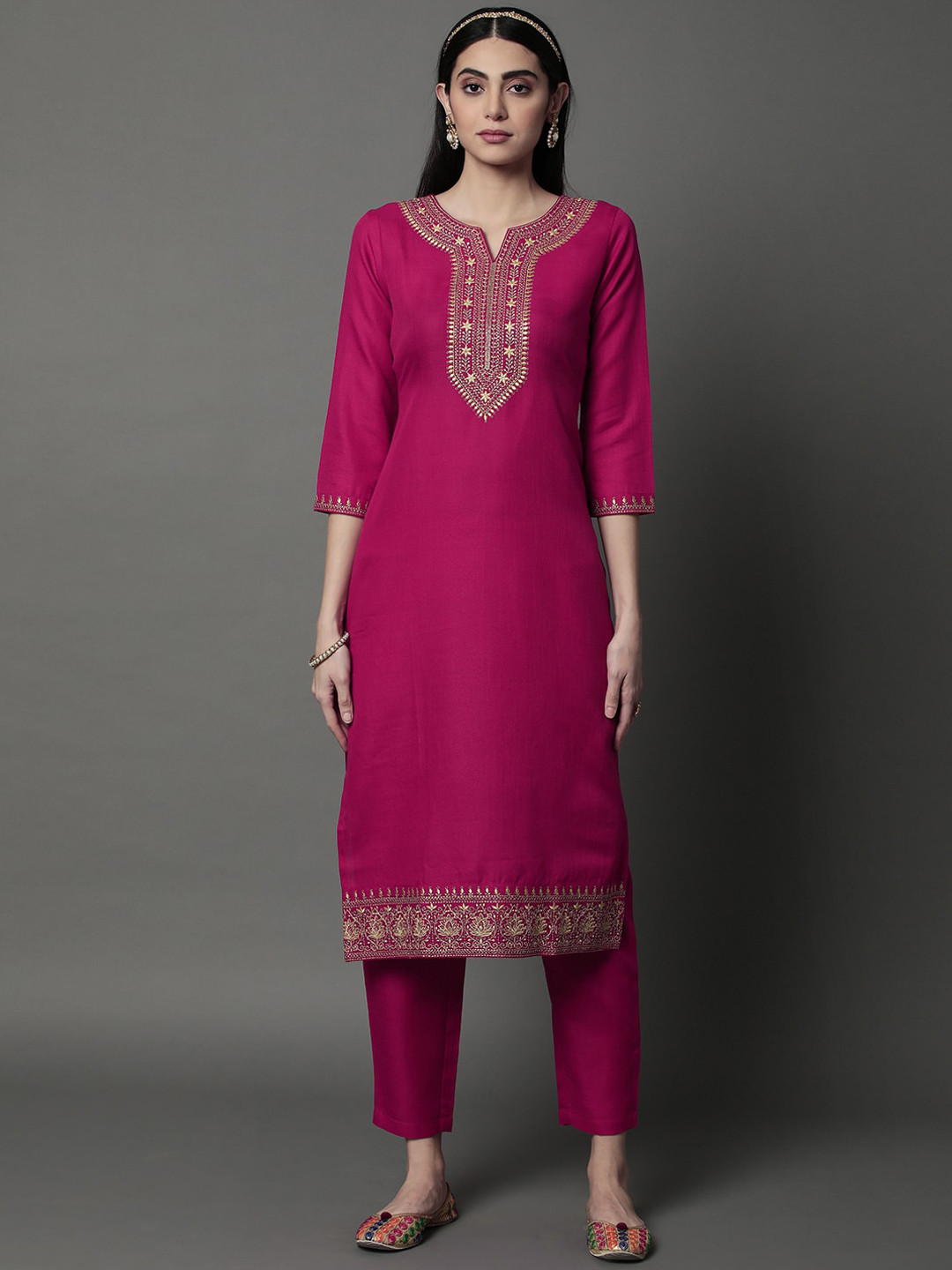 

HEEPOSH Floral Yoke Design Round Neck Thread Work Kurta with Trousers & Dupatta, Fuchsia