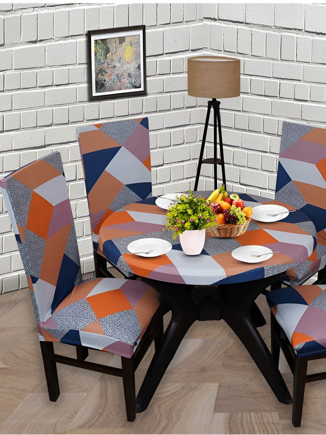

Eleganta Orange Geometric Printed Anti-Slip Round 6-Seater Table Cover